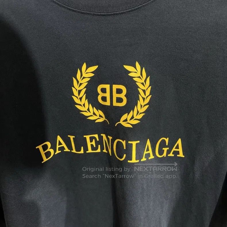 Balenciaga Balenciaga Navy Blue Wheat Short Sleeve Size US XS / EU 42 / 0 - 3 Thumbnail