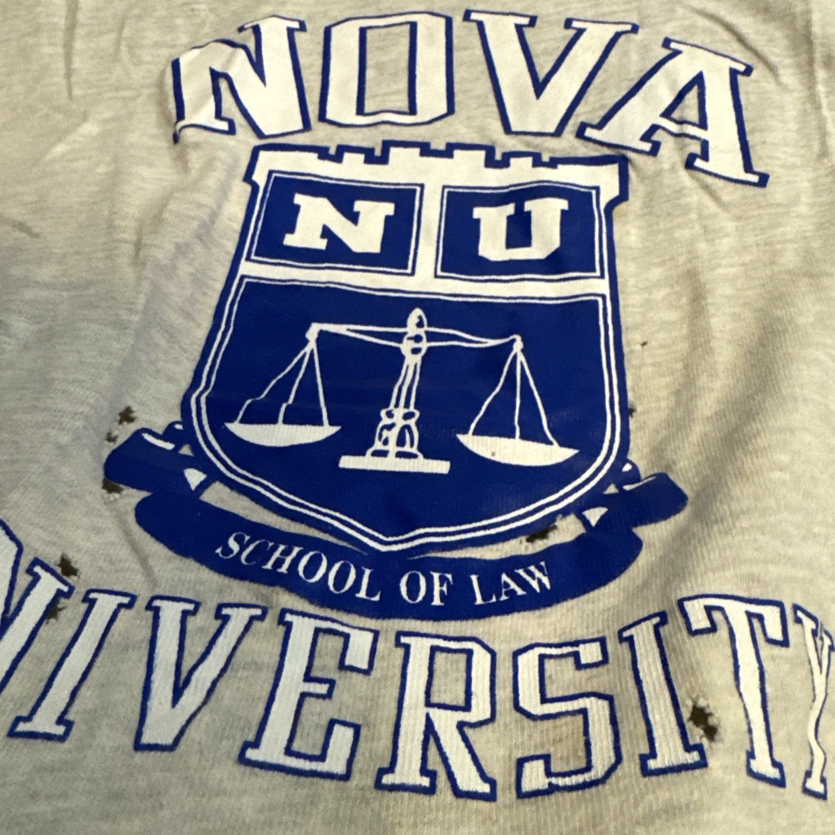 Champion VINTAGE 90s Champion Nova University Law Gray Blue NCAA T-Shirt M Mens Size US M / EU 48-50 / 2 - 7 Thumbnail
