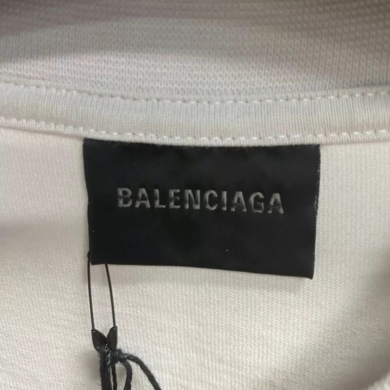 Balenciaga Balenciaga White reverse logo short sleeve Size US S / EU 44-46 / 1 - 6 Thumbnail