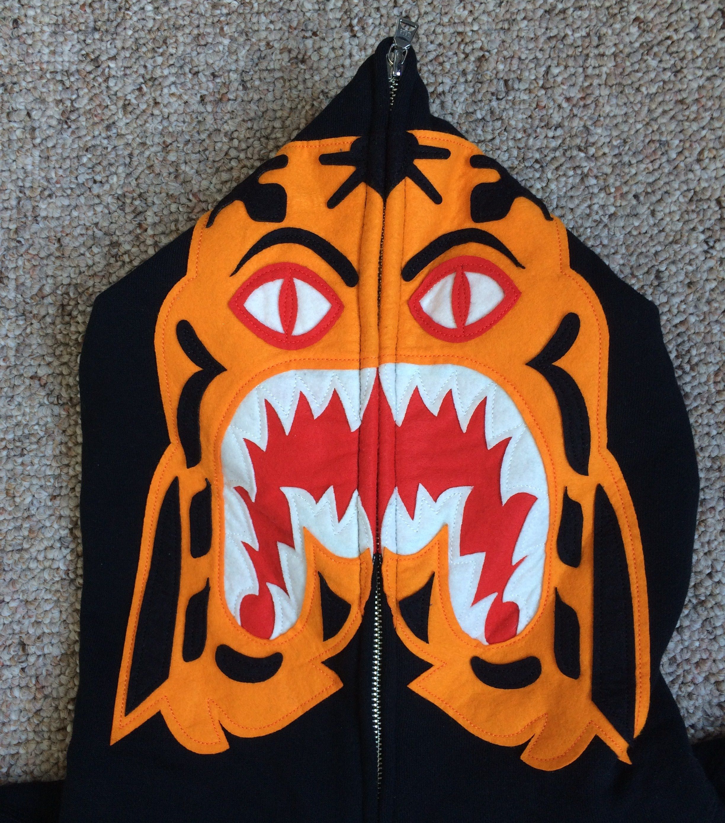 Bape OG Bape Black Tiger Full Zip Hoodie size XXL Size US XXL / EU 58 / 5 - 2 Thumbnail