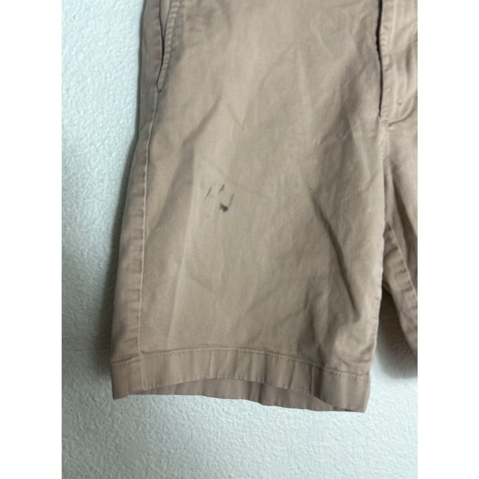 J.Crew J.CREW Chino Shorts Mens 33 Beige Khaki Cotton Elastane Regular 8" Inseam Zip Flat Front Stains Size US 33 - 2 Thumbnail