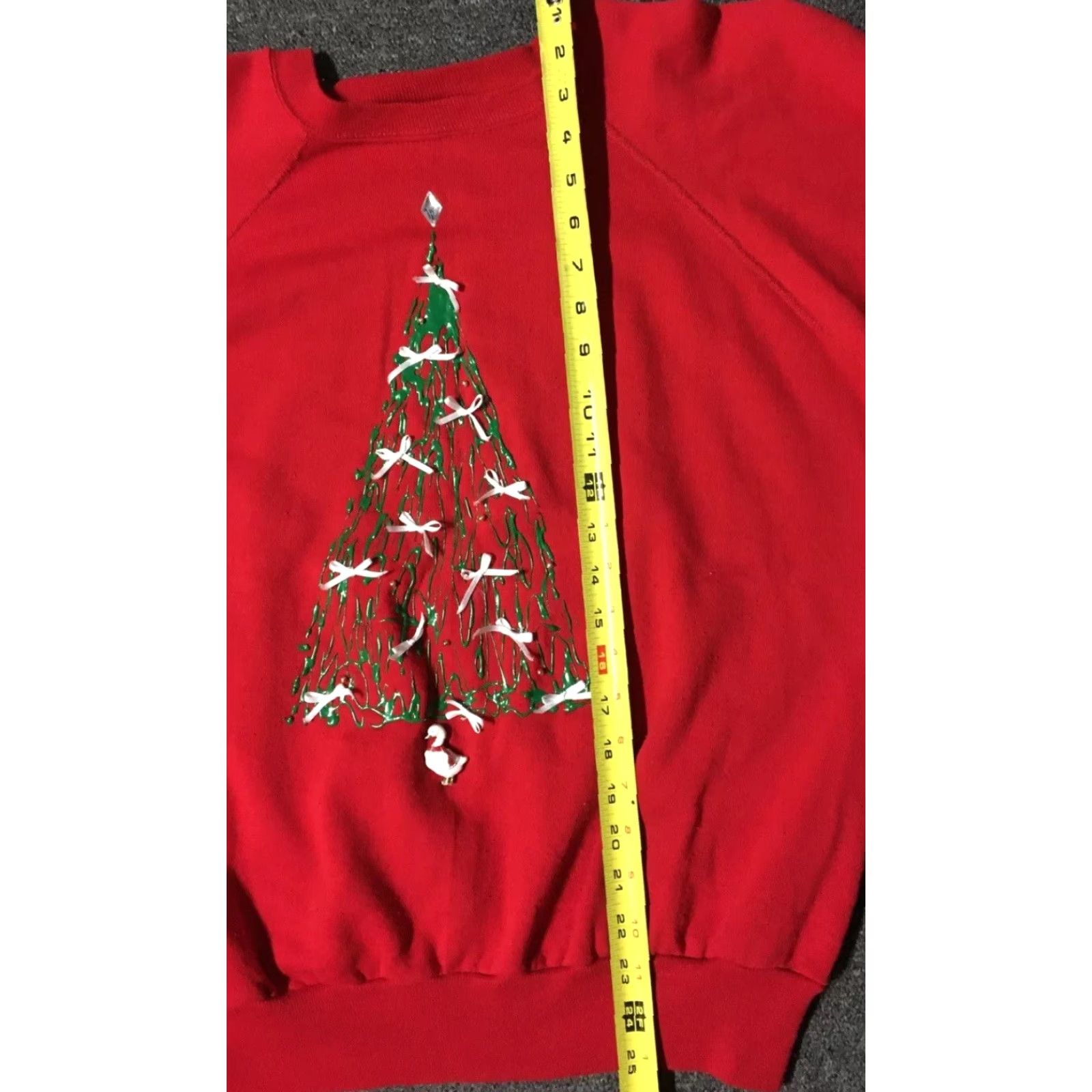 Vintage Vtg 80s Christmas Tree Duck Sweatshirt L USA Action Men Red Santa Vaporwave Grunge 90s Cartoon Art Holiday Size US L / EU 52-54 / 3 - 8 Thumbnail