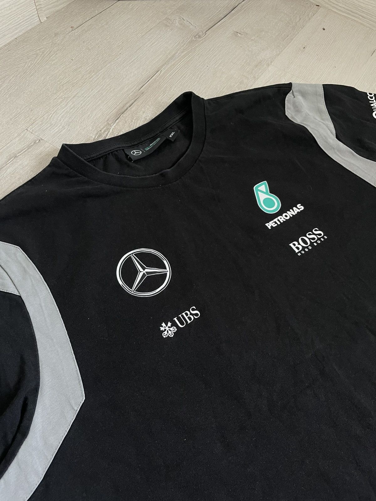 Formula 1 × Mercedes-Benz Mercedes Benz Amg Formula 1 Petronas One Team Size XL Race Size US XXL / EU 58 / 5 - 4 Thumbnail