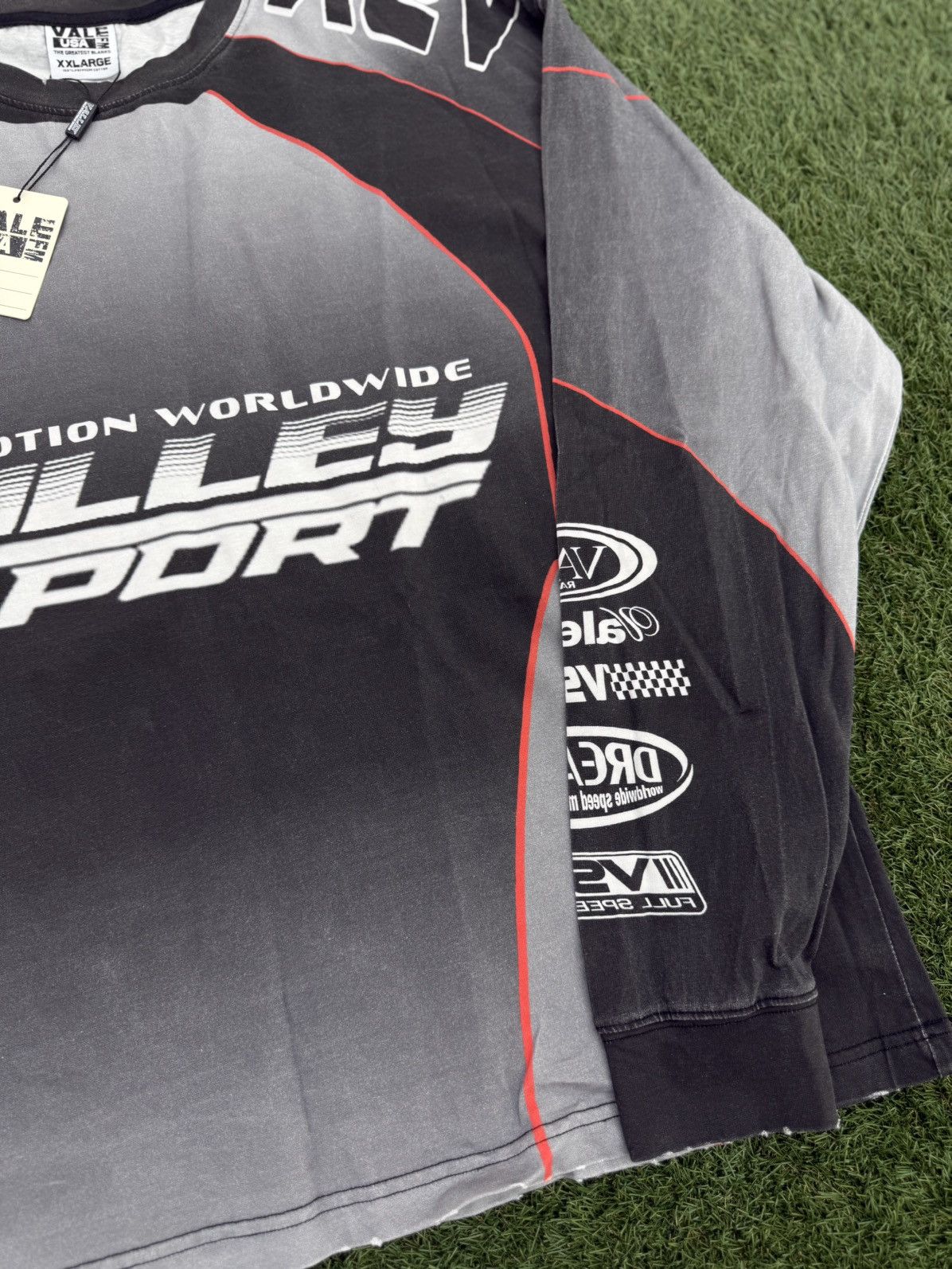 Vale Valley Dreams Racing Long Sleeve Tee Size (XL) NEW Size US XXL / EU 58 / 5 - 8 Thumbnail