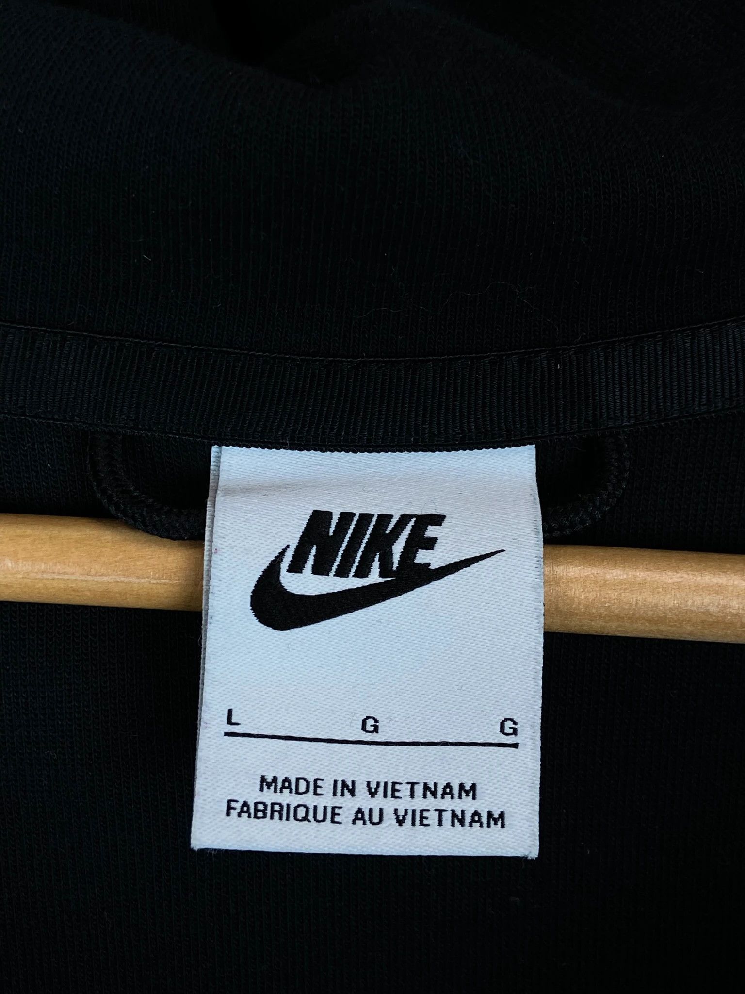 Nike Nike Tech Black Sweatshirt L Vintage Techwear Size L / US 10 / IT 46 - 3 Thumbnail