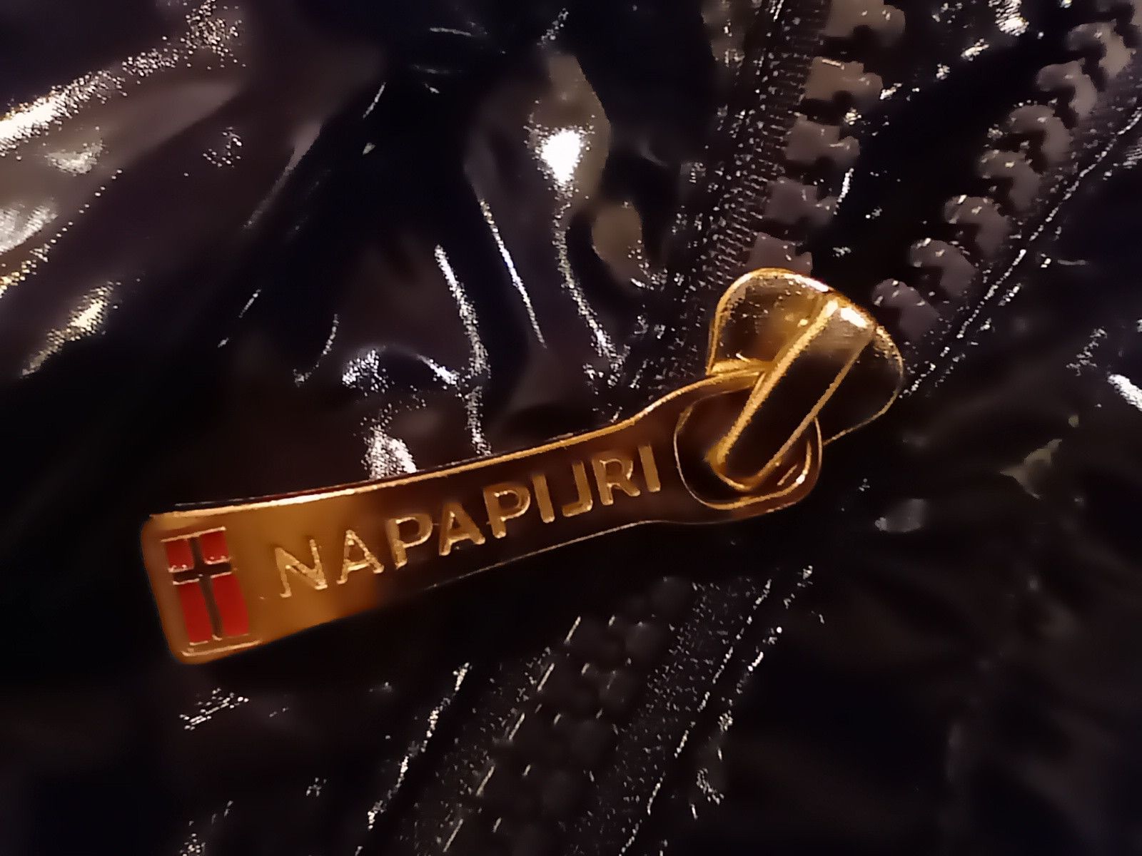 Napapijri Napapijri Glossy Cape Coat Rain Jacket Poncho Shiny Short Size M / US 6-8 / IT 42-44 - 4 Thumbnail