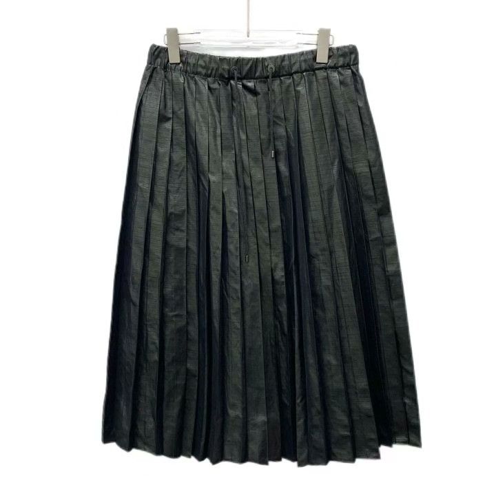 Brunello Cucinelli Brunello Cucinelli Black Pleated Skirt Size 42" / US 20 - 1 Thumbnail