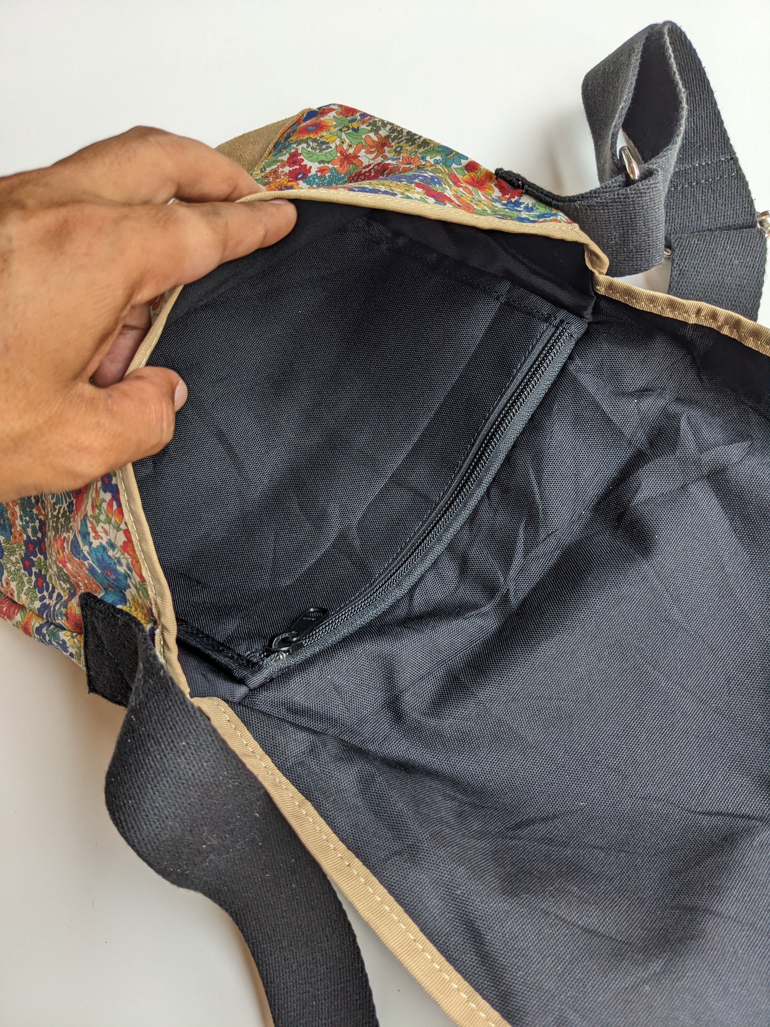 Outdoor Research Outdoor floral suede sling bag Size ONE SIZE - 6 Thumbnail