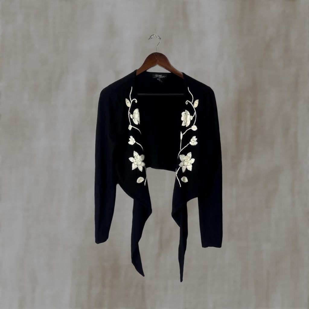 Vintage VINTAGE SML Design Women's Sweater Wrap Black Floral Embroidery L Crew Neck Knit Size L / US 10 / IT 46 - 1 Thumbnail