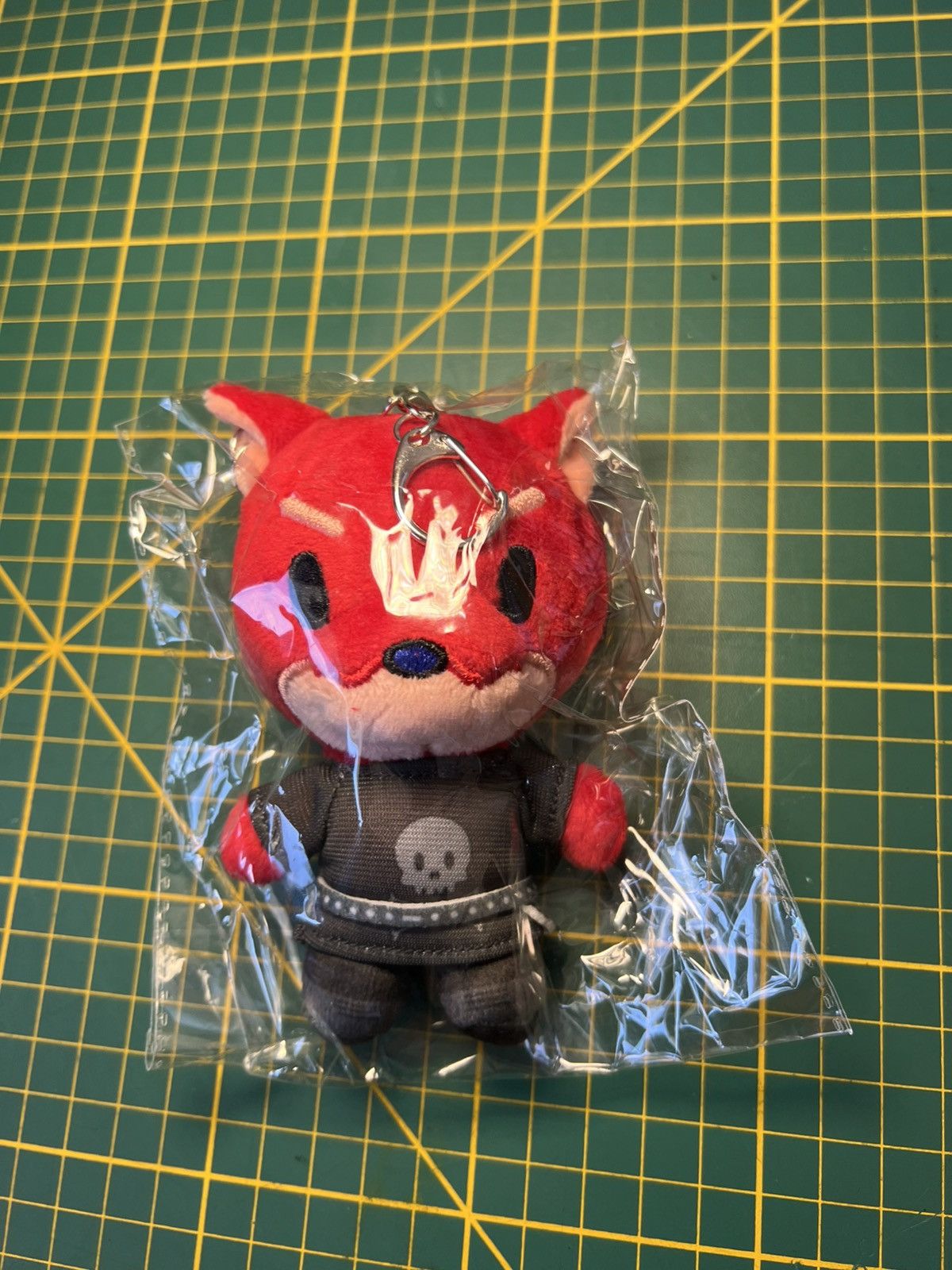 Jewelry Hard Jewelry Hell The Hound mini plushie keychain Size ONE SIZE - 1 Thumbnail