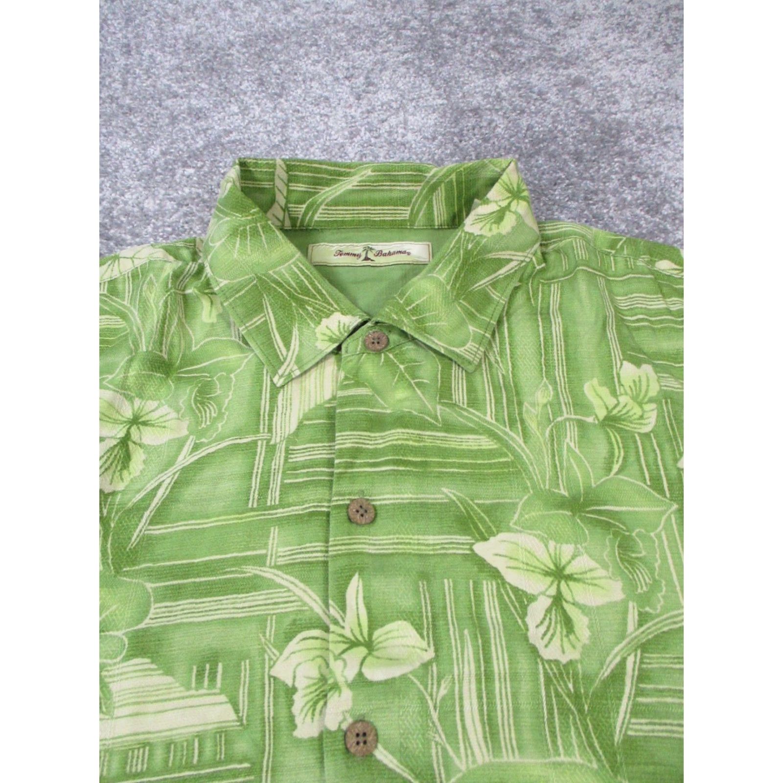 Tommy Bahama Tommy Bahama Shirt Mens XL Green Floral Silk Button-Up Collar Shirt Size US XL / EU 56 / 4 - 2 Thumbnail