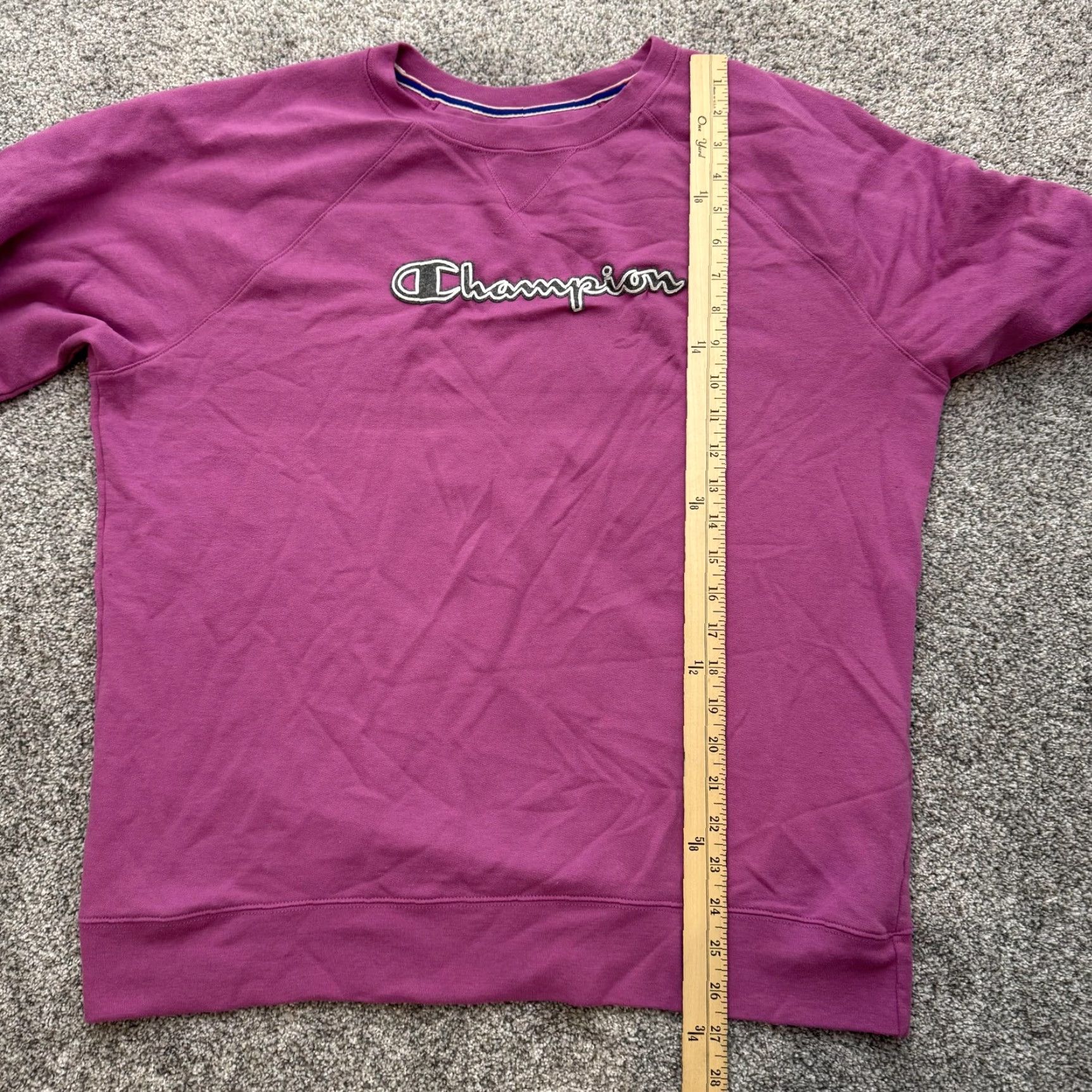 Champion VINTAGE Champion Sweatshirt Mens XL Purple Crewneck Embroidered Spell Out Logo Pullover Size US XL / EU 56 / 4 - 5 Thumbnail