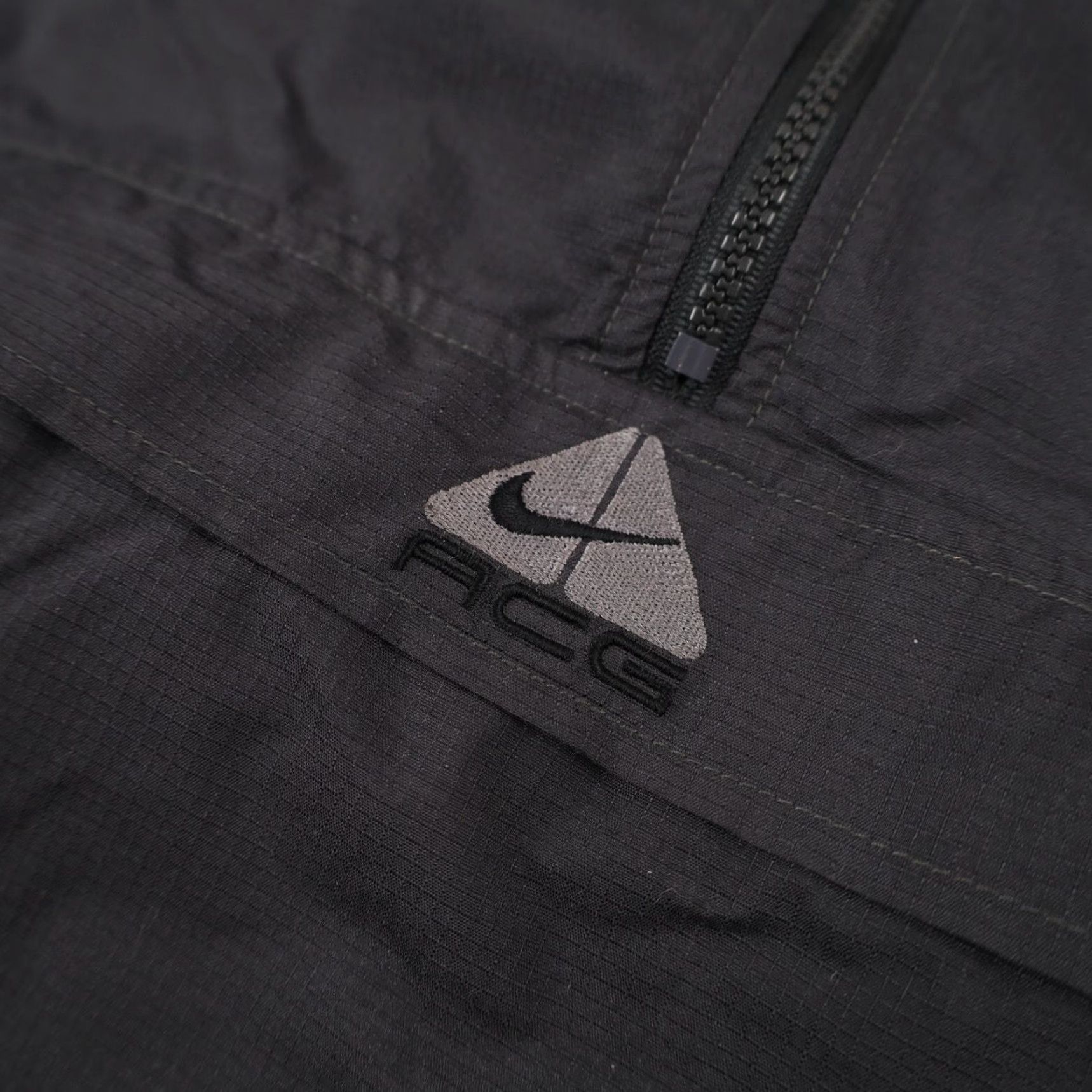 Nike ACG VINTAGE Nike ACG Jacket Windbreaker Layer 3 Packable Men L Black Mens Size US L / EU 52-54 / 3 - 4 Thumbnail