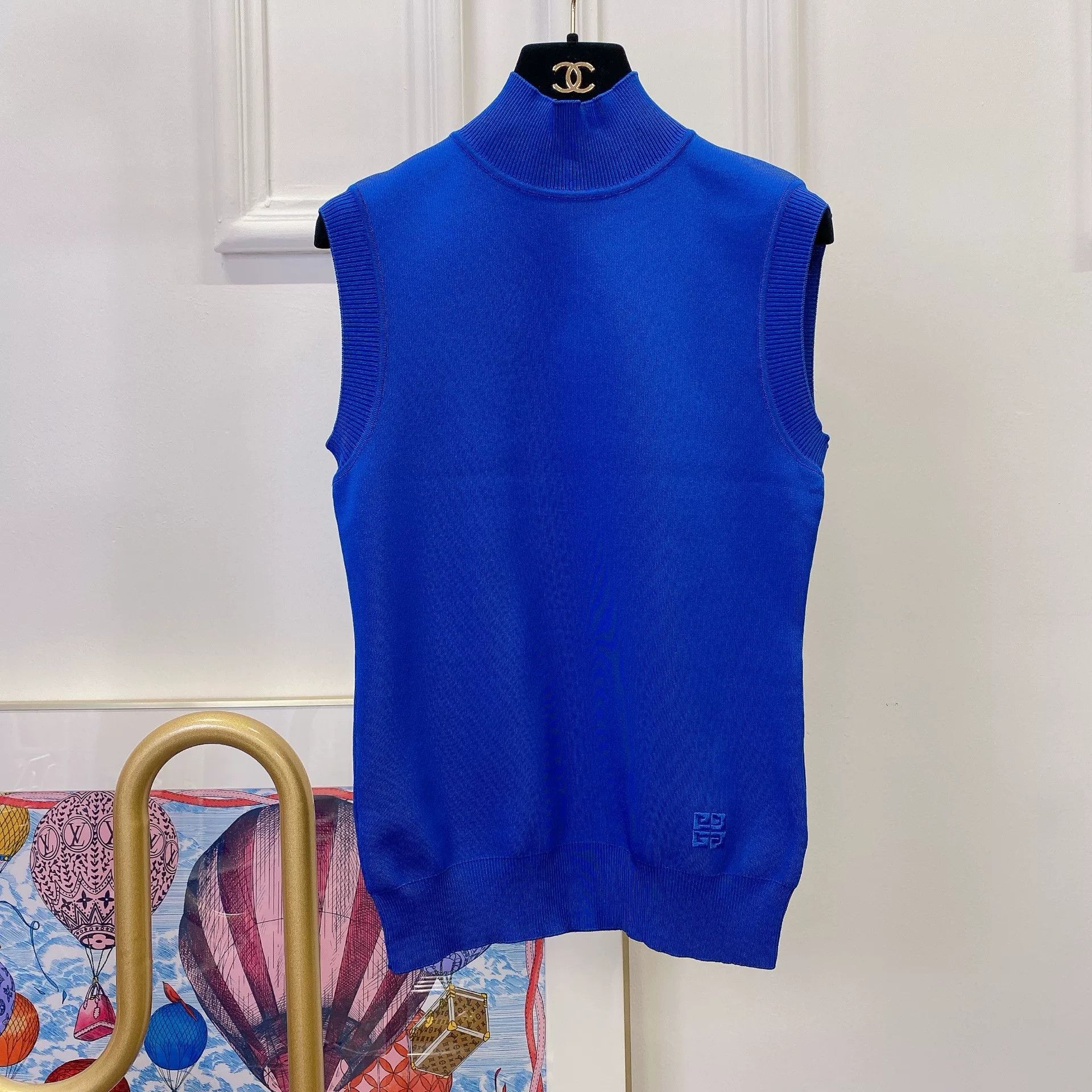 Givenchy Givenchy Blue Sweater S Size Size S / US 4 / IT 40 - 1 Thumbnail