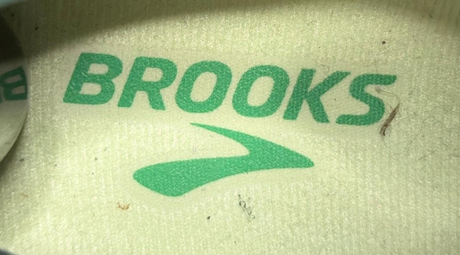 Brooks Brooks Ghost St Pats Shamrock Running Shoes Green Womens 9.5 Size US 9.5 / IT 39.5 - 9 Thumbnail