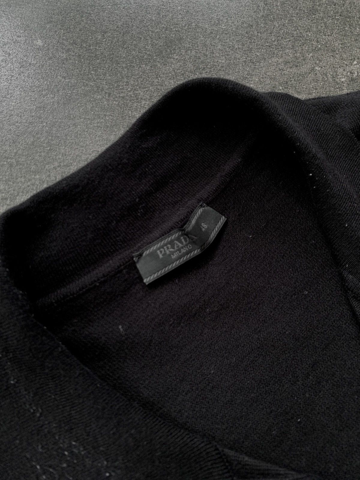 Prada Long Sleeve Knit Polo Shirt Size US M / EU 48-50 / 2 - 5 Thumbnail