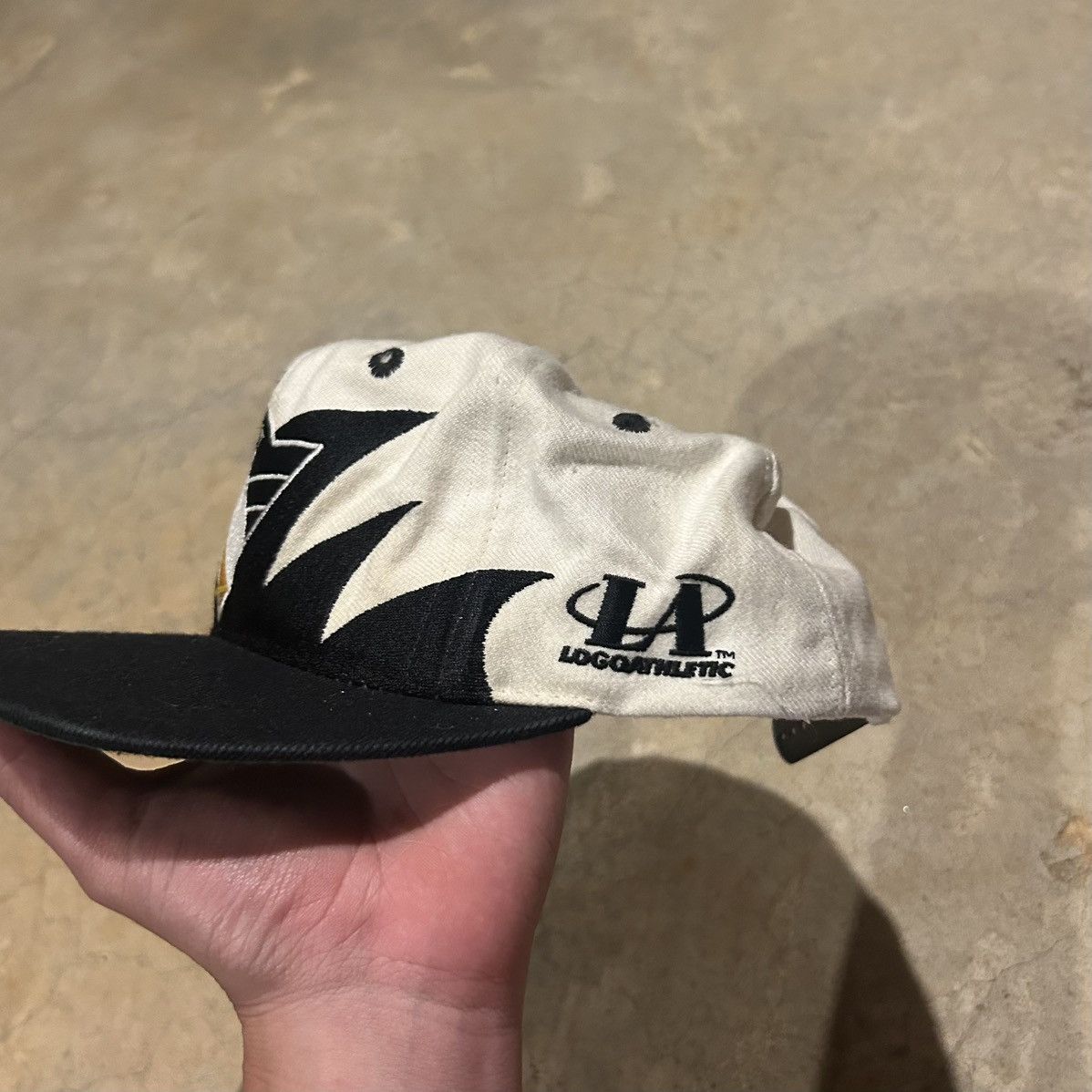 Logo Athletic Vintage 1990s Pittsburgh Penguins Sharktooth NHL Hat Rare Size ONE SIZE - 3 Thumbnail