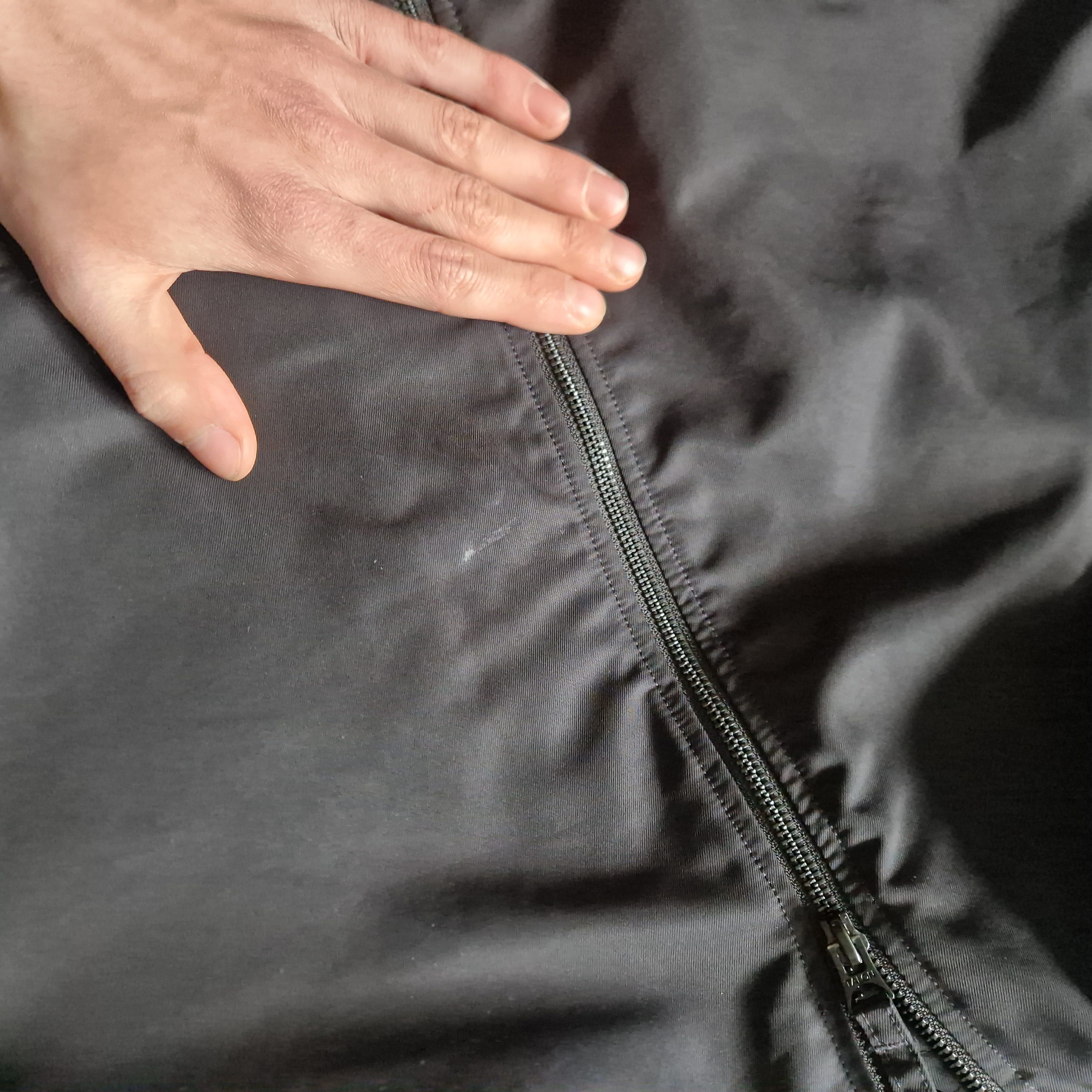 Levi's Levi’s Bomber Jacket – Black Nylon Outerwear (Size L) Size US L / EU 52-54 / 3 - 5 Thumbnail