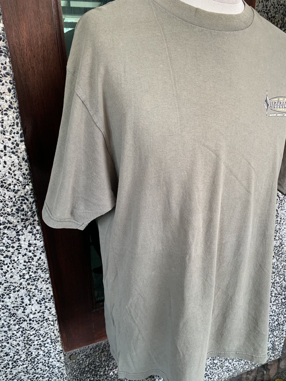 Vintage Vintage 90s Surfrider Surf/Surfing/Surfboards Photo T shirt Size US L / EU 52-54 / 3 - 7 Thumbnail