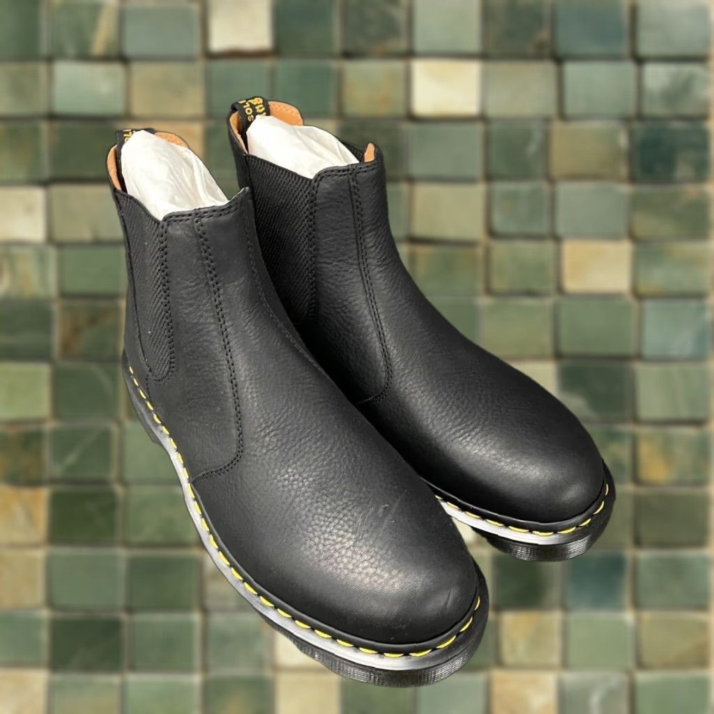 VINTAGE Chelsea Boots Unisex Adults Size US 10 Black