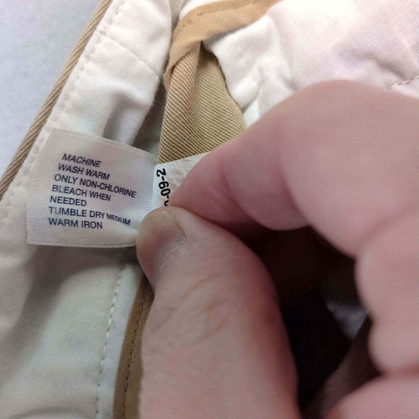 Gap Vintage Y2K GAP Khaki Cotton Chino Shorts Women's 8T 30x5.5" Size 30" / US 8 / IT 44 - 7 Thumbnail
