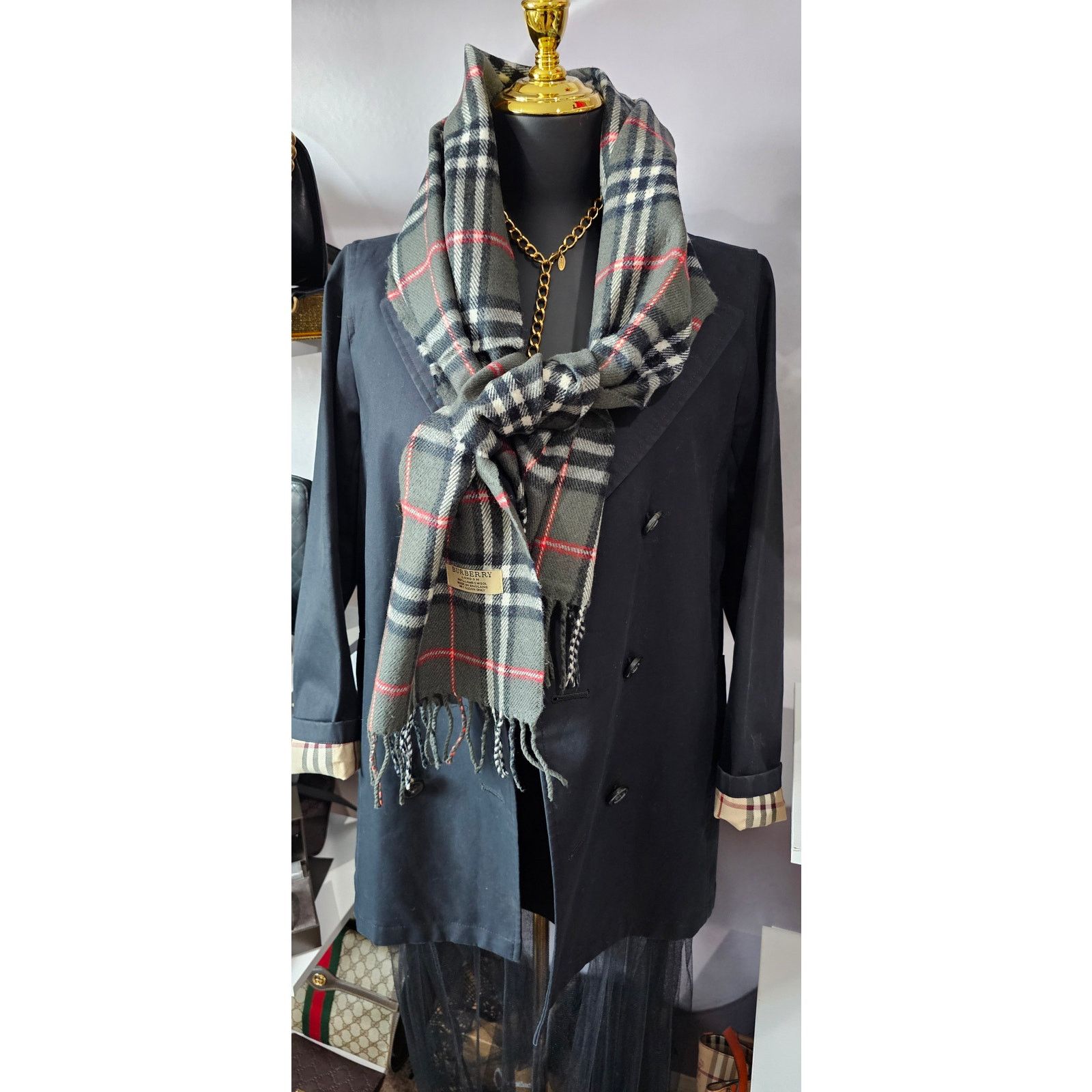 BURBERRY London 100% Lambswool Gray Scarf Nova Check (3)