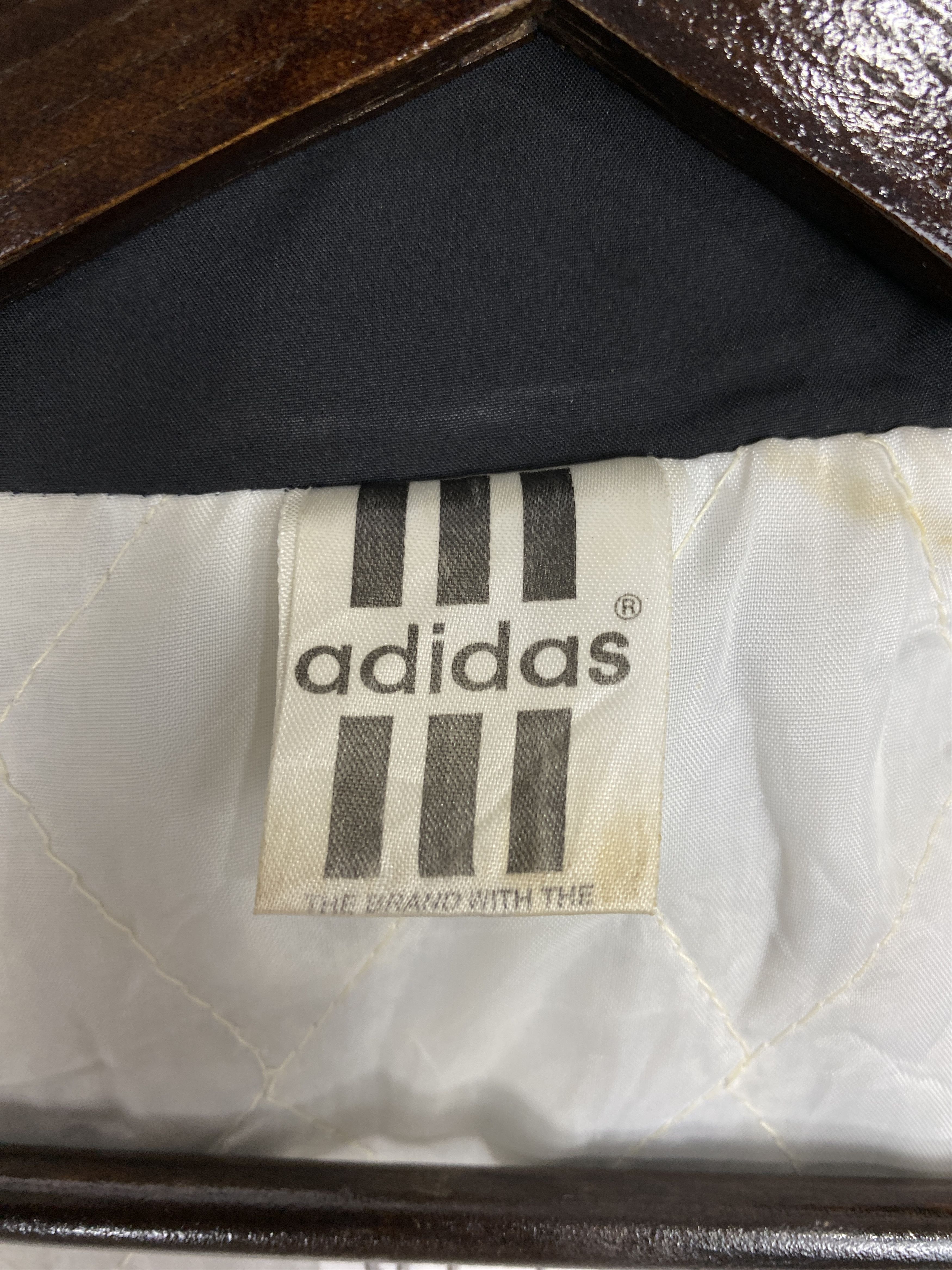Adidas Vintage Adidas Big Logo Windbreaker Jacket PJ2576 Size US L / EU 52-54 / 3 - 9 Thumbnail