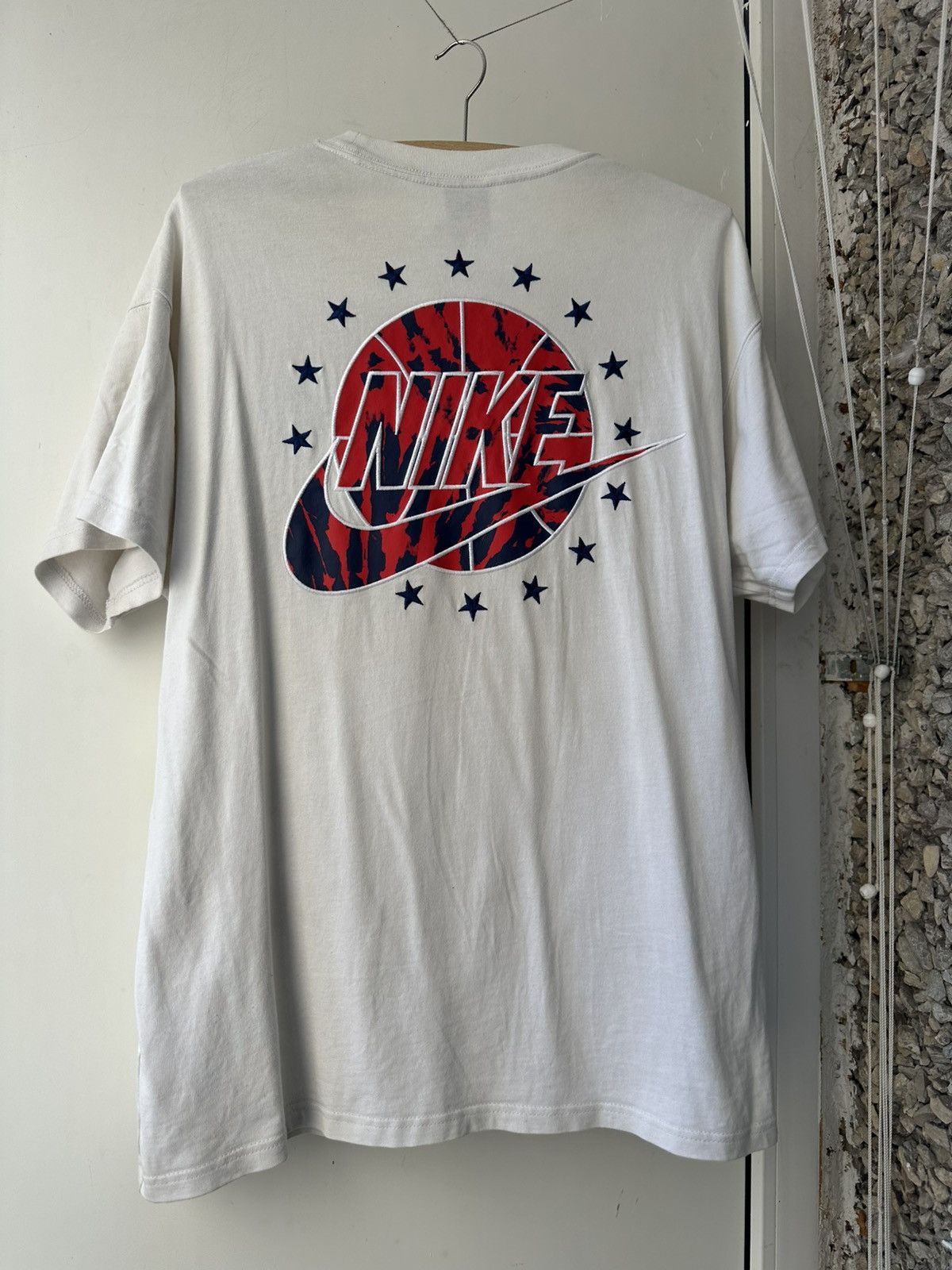 Nike Vintage Nike Basketball Stars T-Shirt Size US L / EU 52-54 / 3 - 1 Thumbnail