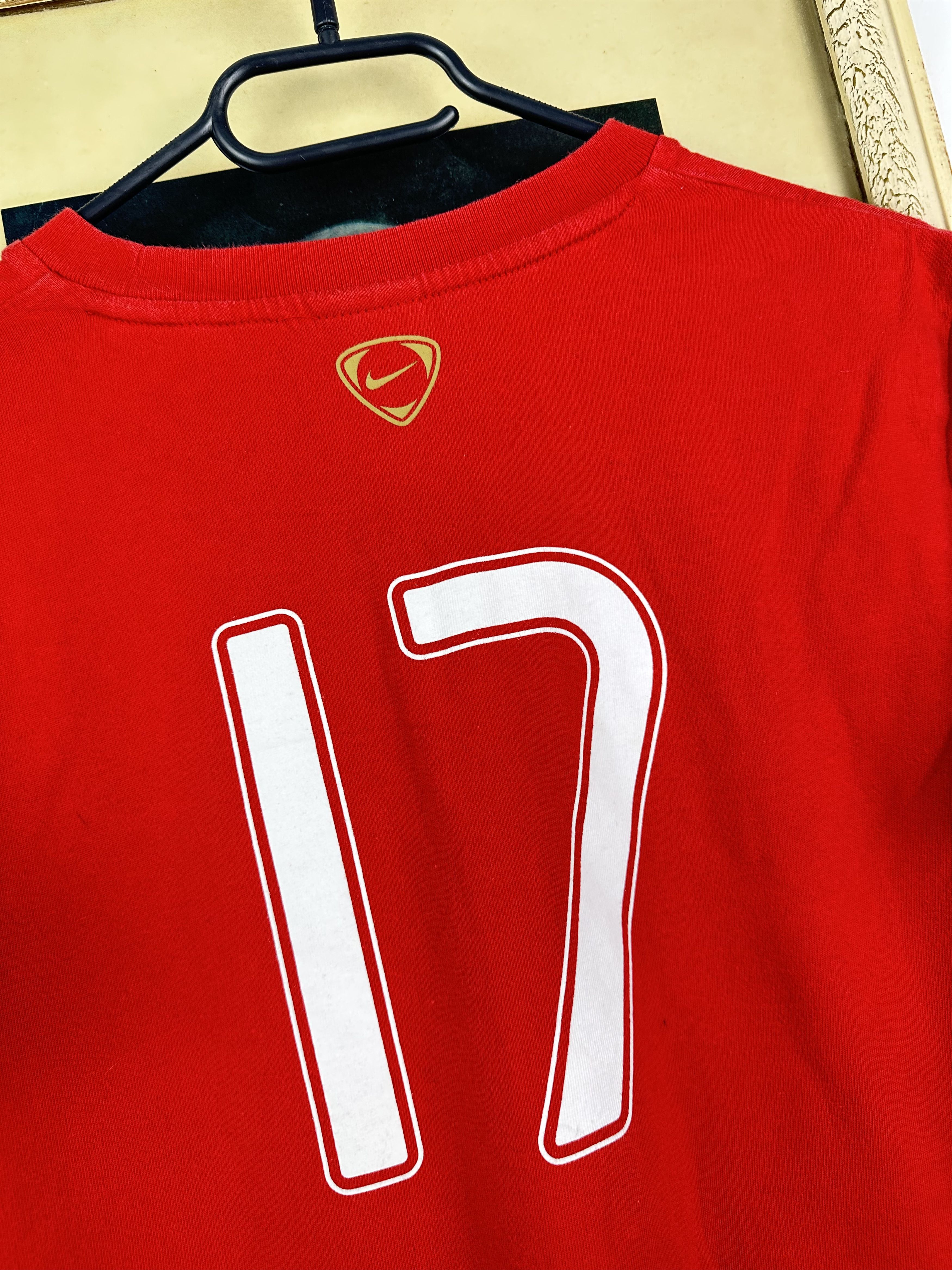 Nike Vintage Portugal #17 Ronaldo Train Shirt Football Jersey Size US M / EU 48-50 / 2 - 13 Thumbnail