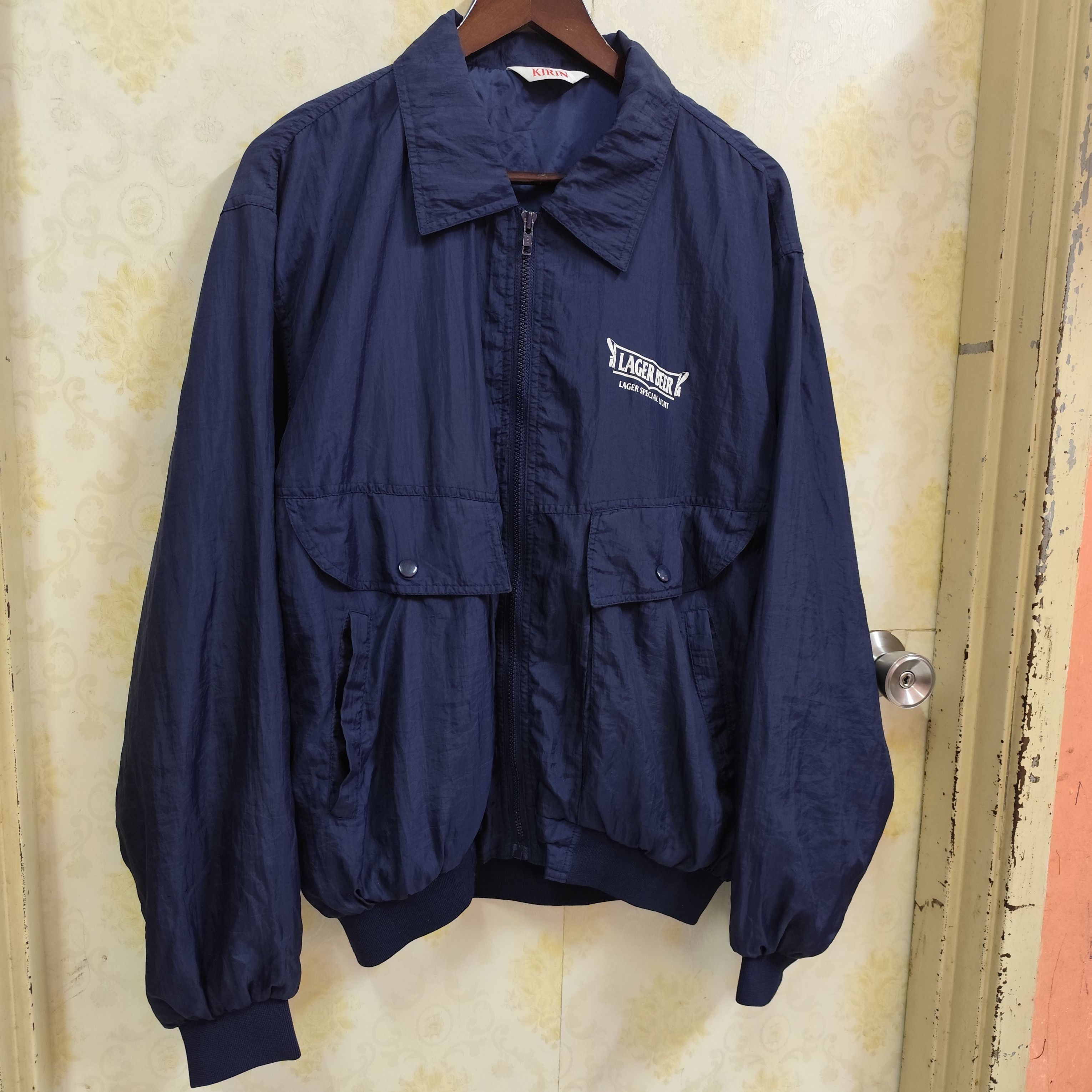Japanese Brand × Vintage VINTAGE KIRIN LAGER BEER BOMBER JACKET Size US L / EU 52-54 / 3 - 4 Thumbnail
