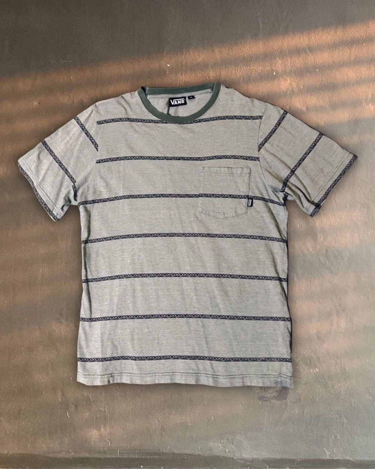 Vans Vans pocket striped skate oversized diamond tribal tee ftp Size US XL / EU 56 / 4 - 1 Thumbnail