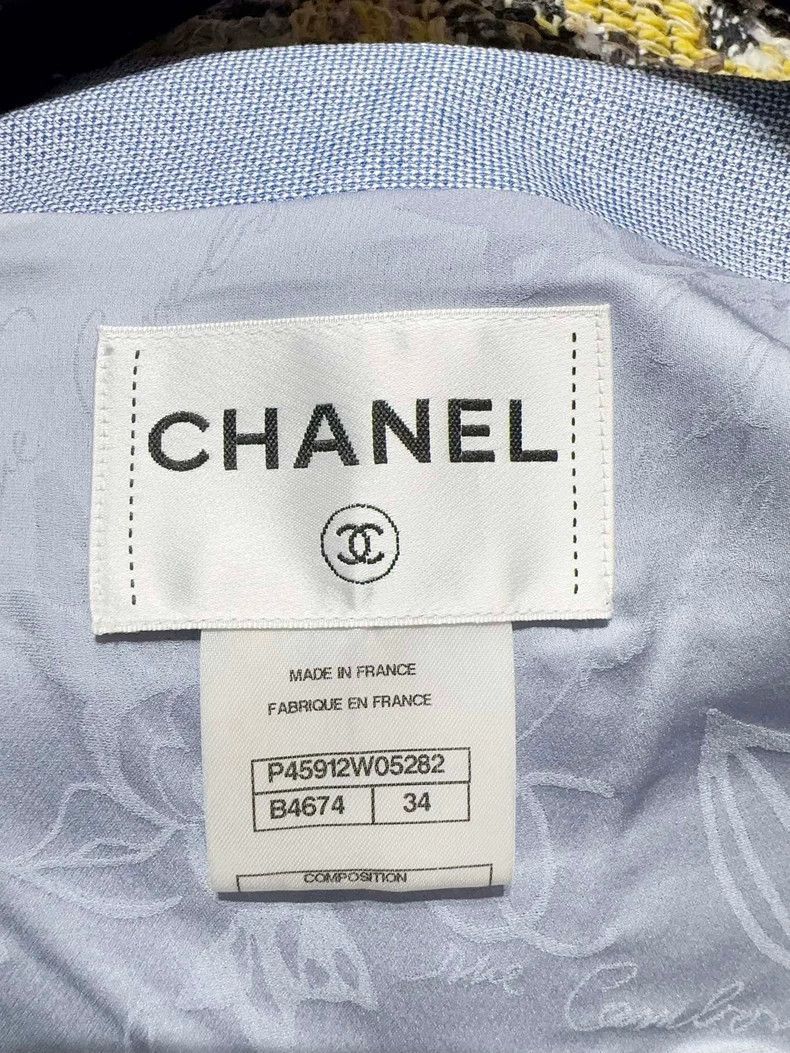 Chanel Chanel Oversized pearl buckle coat 2503-Nextarrow Size XXS / US 00 / IT 34 - 4 Thumbnail