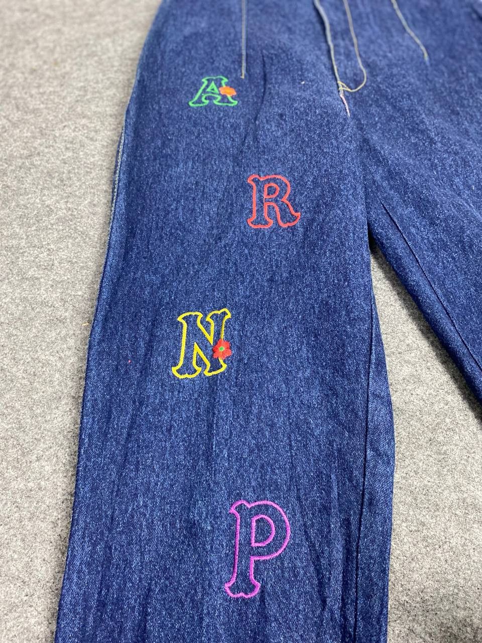 Japanese Brand japanese brand hig waist denim embroided design Size 28" / US 6 / IT 42 - 6 Thumbnail