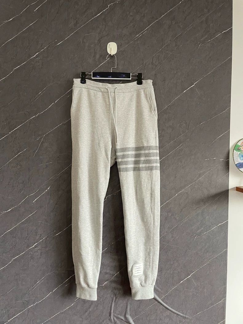 Thom Browne Thom Browne Gray sweatpants Size US 41 - 1 Thumbnail
