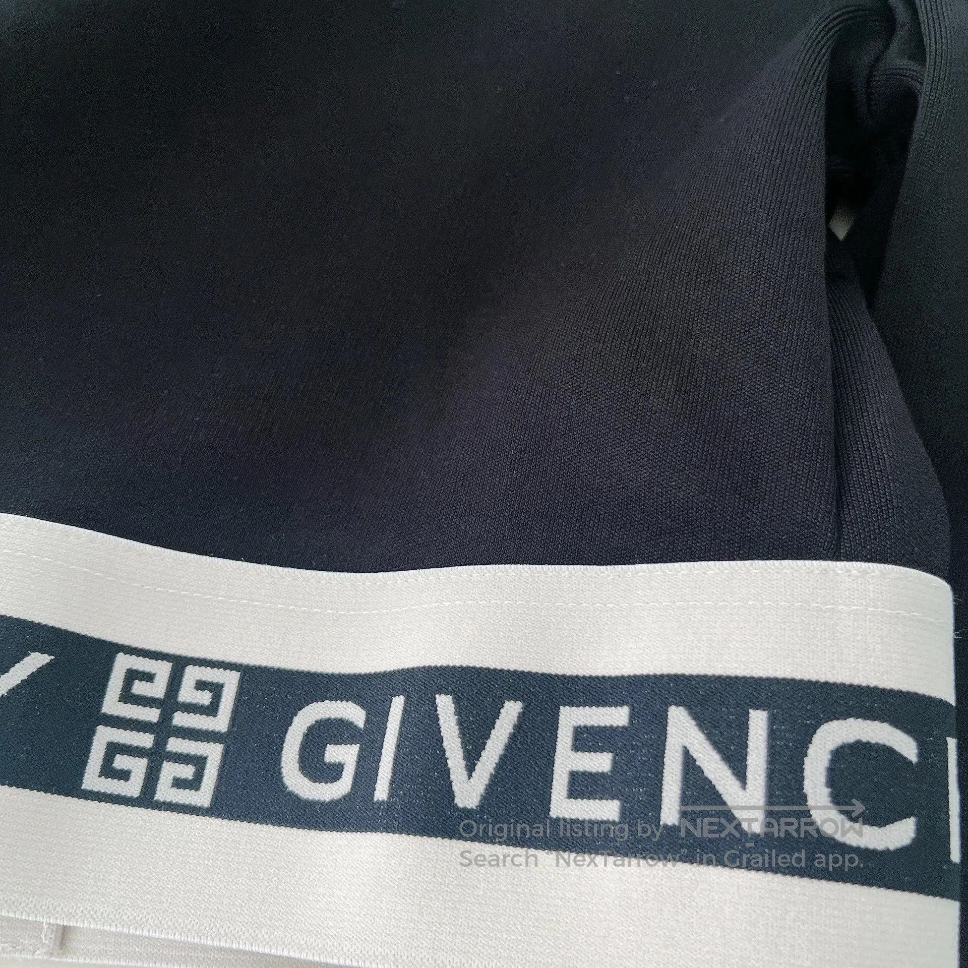Givenchy Givenchy Black Letter Short Top M. Size US M / EU 48-50 / 2 - 8 Thumbnail