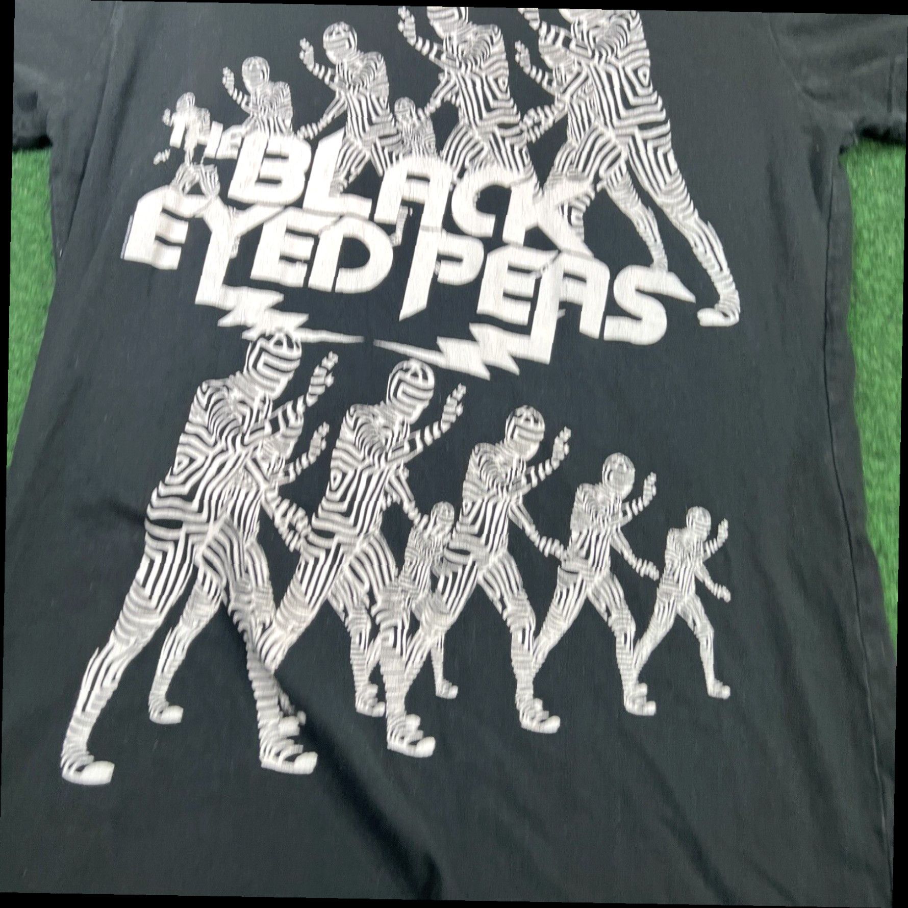 Ten C The Black Eyed Peas T Shirt Tagged L Fits Sma 2000s 2009 Black Eyed Peas Concert Size US S / EU 44-46 / 1 - 2 Thumbnail