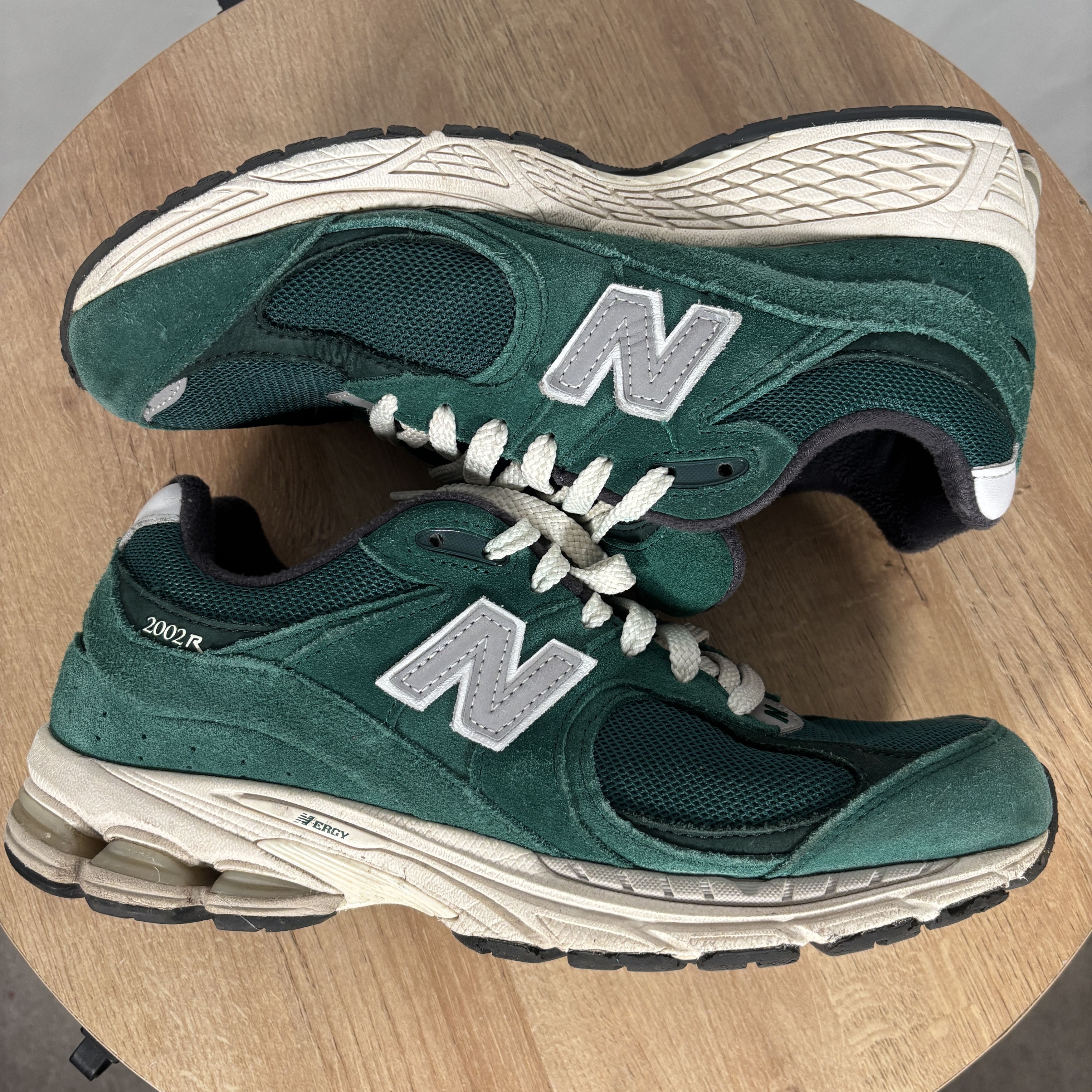 New Balance New Balance 2002R Suede Pack Forest Green Used 9.5M Size US 9.5 / EU 42-43 - 6 Thumbnail
