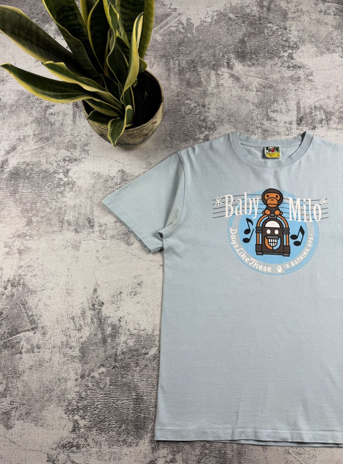 Bape BAPE A Bathing Ape Baby Milo T Shirt Tee Size US L / EU 52-54 / 3 - 3 Thumbnail