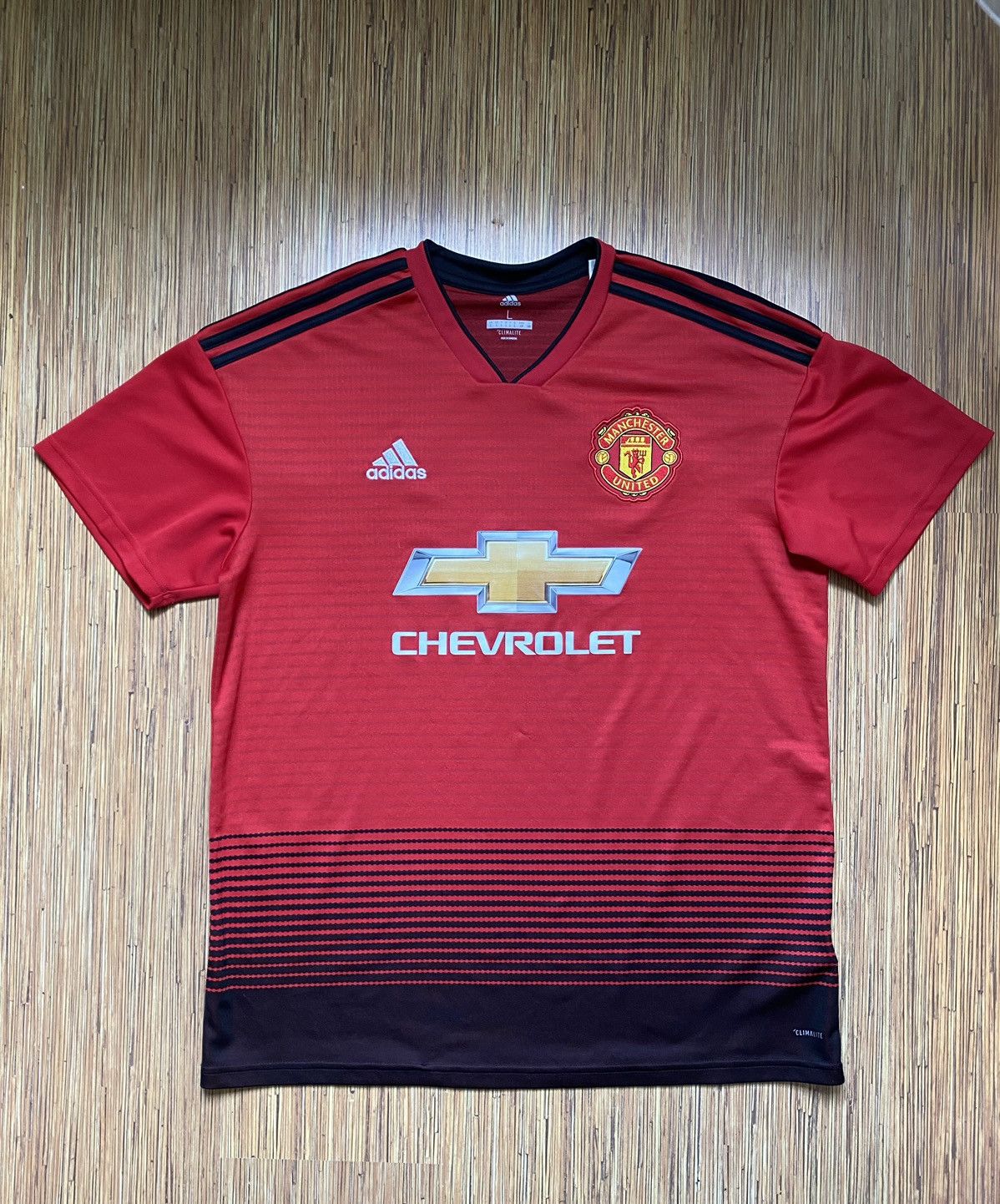 Vintage Y2K Adidas Manchester United Jersey Tee Size L