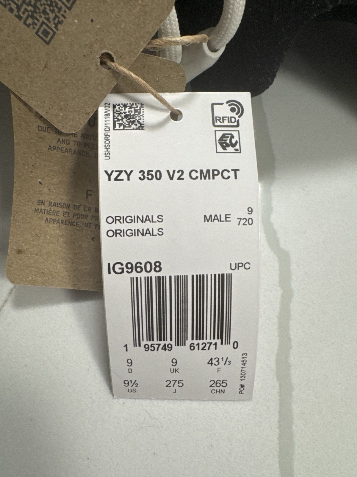 Adidas Yeezy 350 V2 CMPCT Size US 9.5 / EU 42-43 - 2 Thumbnail