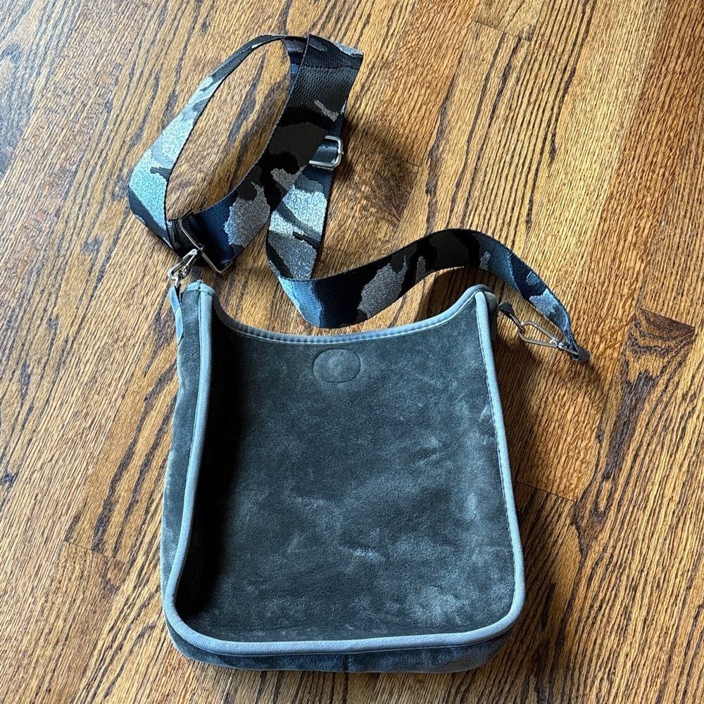 Other Ah Dorned Unisex Elegant Soft Black Messenger Bag with Camo Size ONE SIZE - 2 Thumbnail