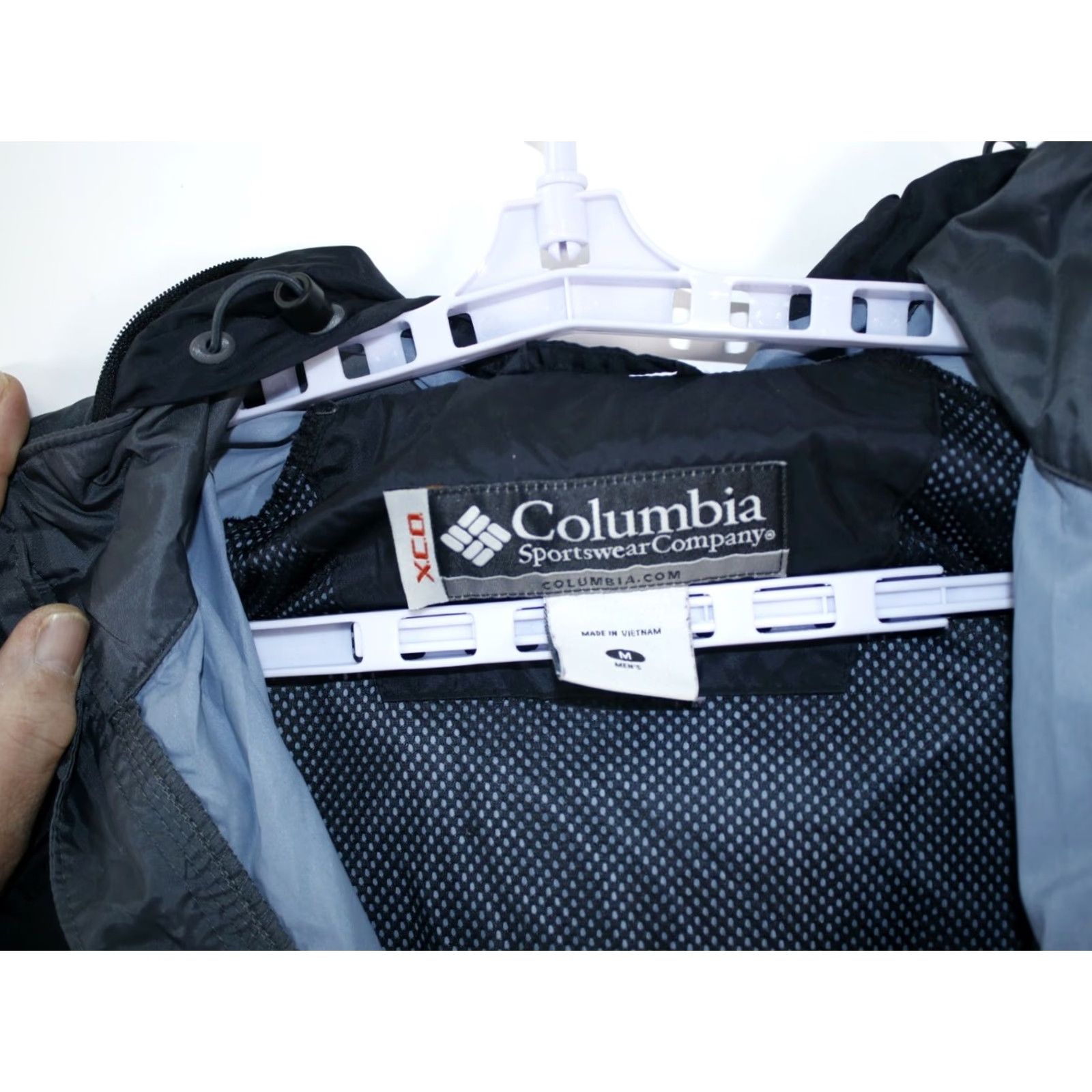 Vintage Columbia Sportswear Full Zip Windbreaker Jacket Men Black Medium Size US M / EU 48-50 / 2 - 3 Thumbnail