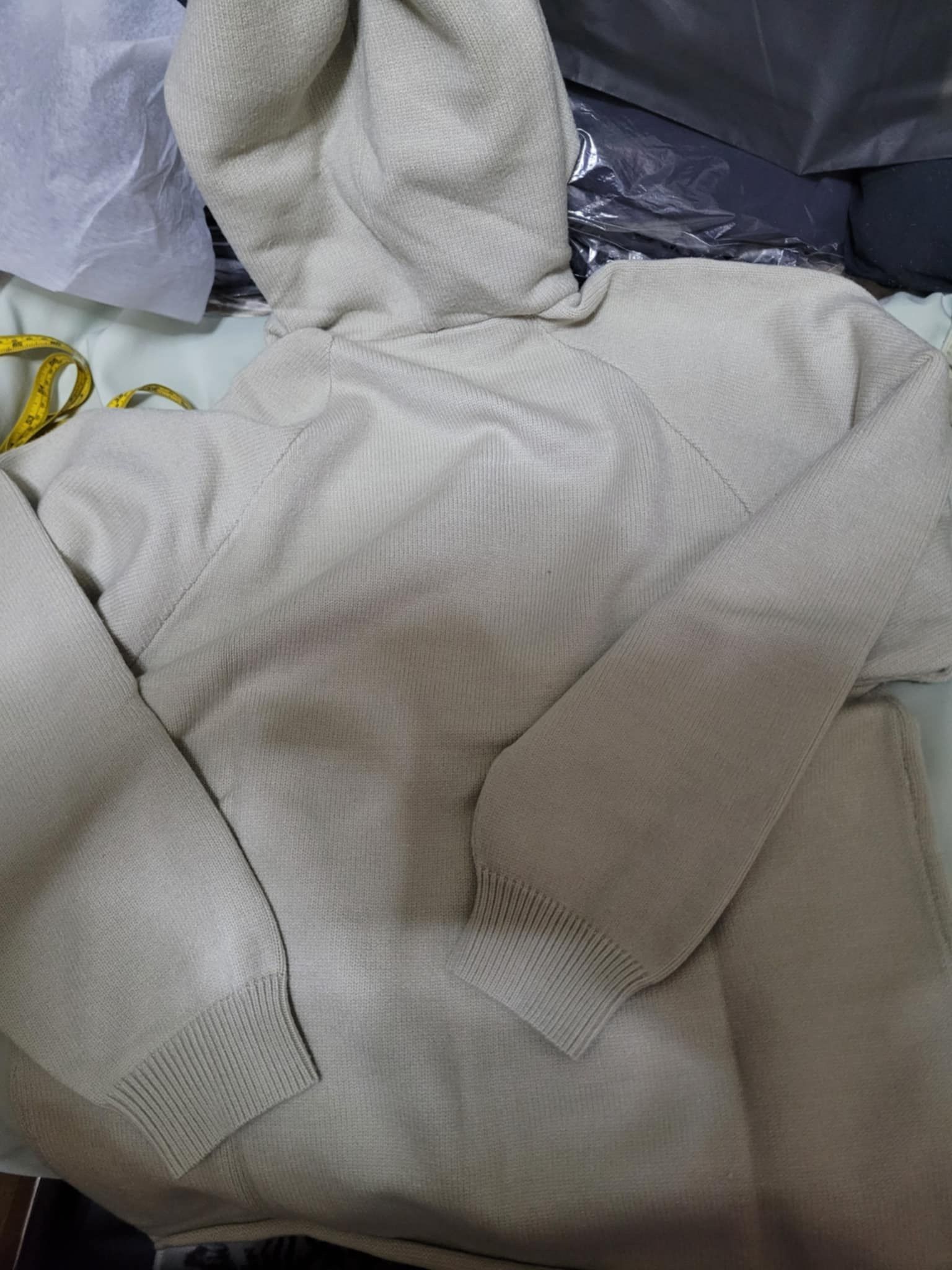 Fear of God sz S Fear of God Essentials 1977 Knit Hoodie wheat Size US S / EU 44-46 / 1 - 4 Thumbnail