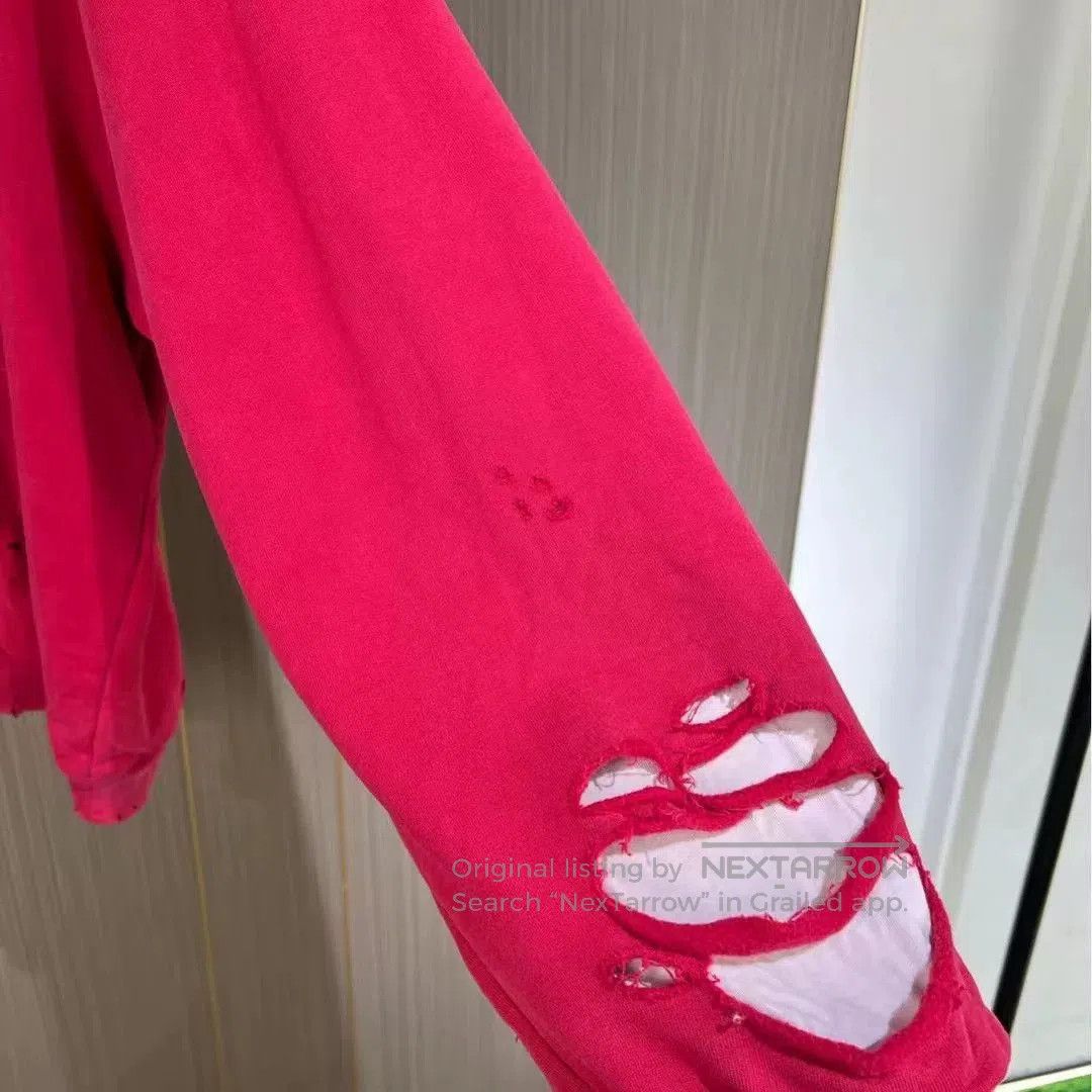 Balenciaga balenciaga red distressed graphic hoodie. Size US XS / EU 42 / 0 - 5 Thumbnail