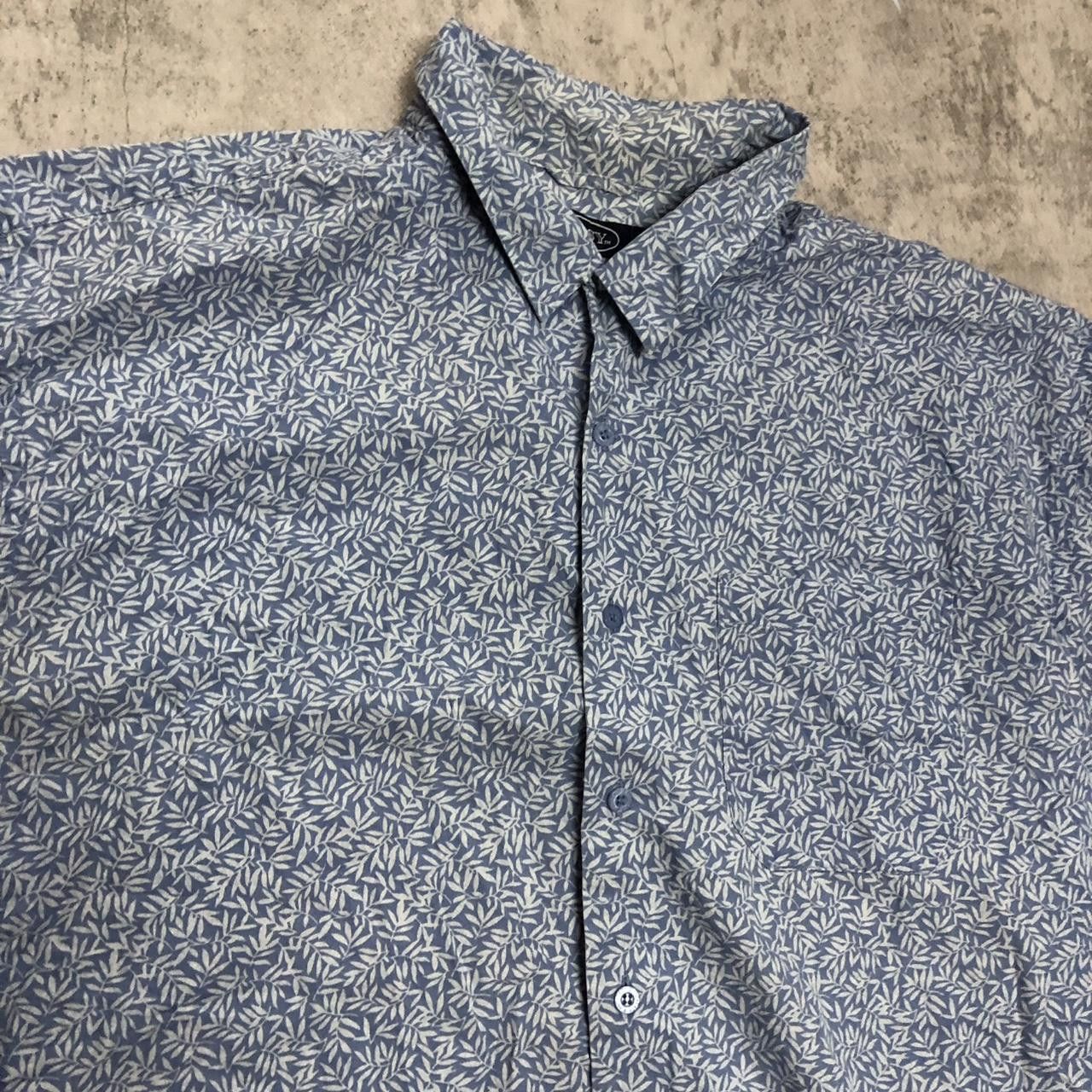 Other Blue floral button down shirt #floralshirt Size US XL / EU 56 / 4 - 2 Thumbnail