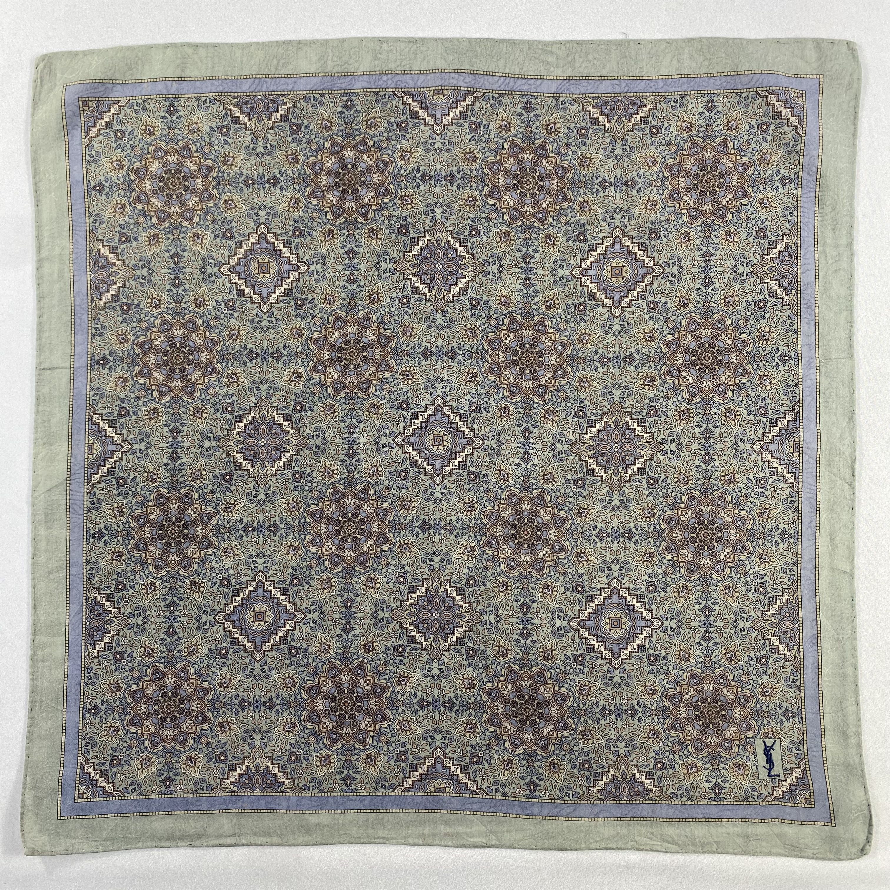 Vintage Yves Saint Laurent Bandana/ Handkerchief / Neckerchief-P1743 Size ONE SIZE - 1 Thumbnail