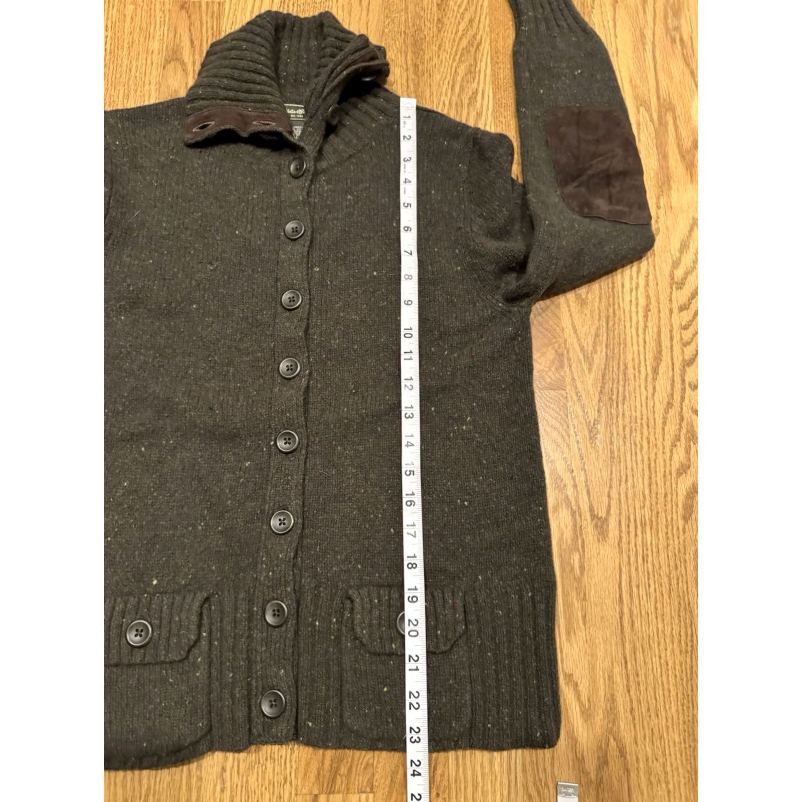Eddie Bauer VINTAGE Eddie Bauer Knit Cardigan Sweater Women’s M Green Cashmere Blend Wool Blend Nylon Long Sleeve Pockets Button Classic Outdoor Mens? Size M / US 6-8 / IT 42-44 - 4 Thumbnail