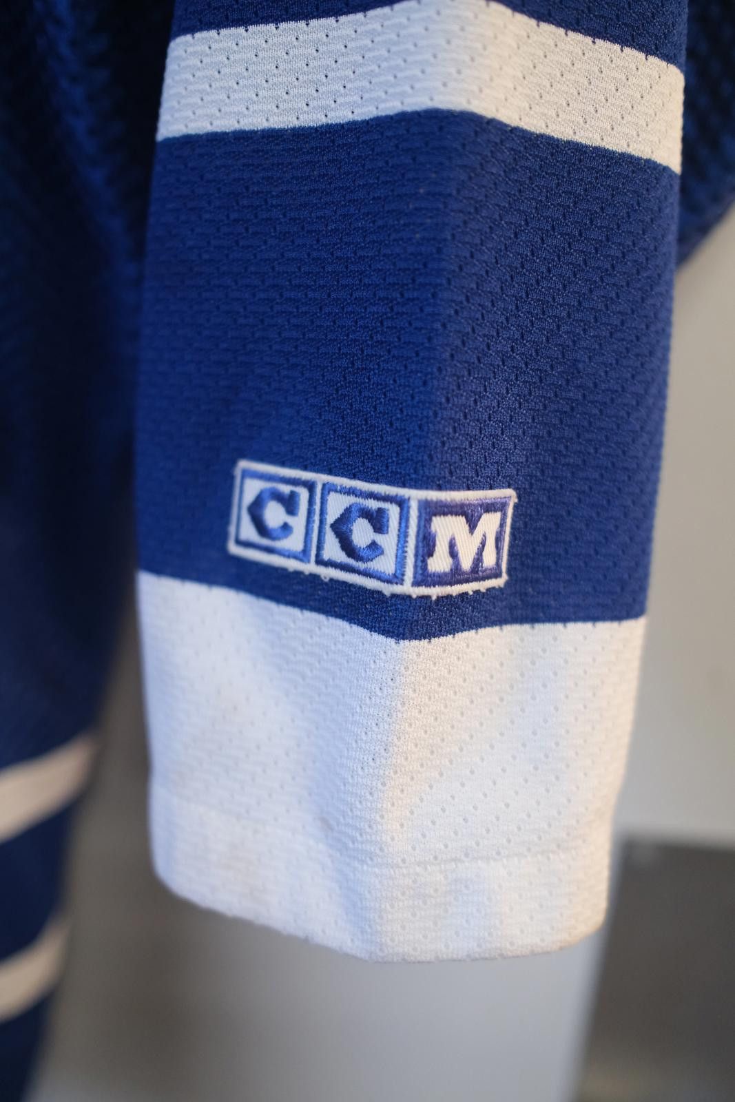 Ccm CCM Toronto Maple Leafs Hockey Jersey Size ONE SIZE - 6 Thumbnail