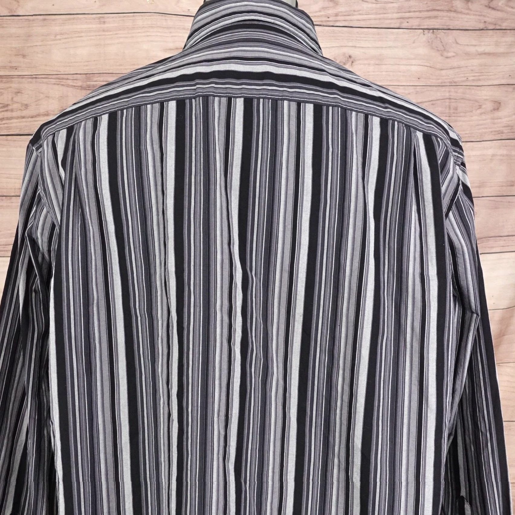 Liz Claiborne Claiborne Dress Shirt Mens L Black Stripe 100% Cotton Long Sleeve Button-Front Casual Shirt Size US L / EU 52-54 / 3 - 5 Thumbnail
