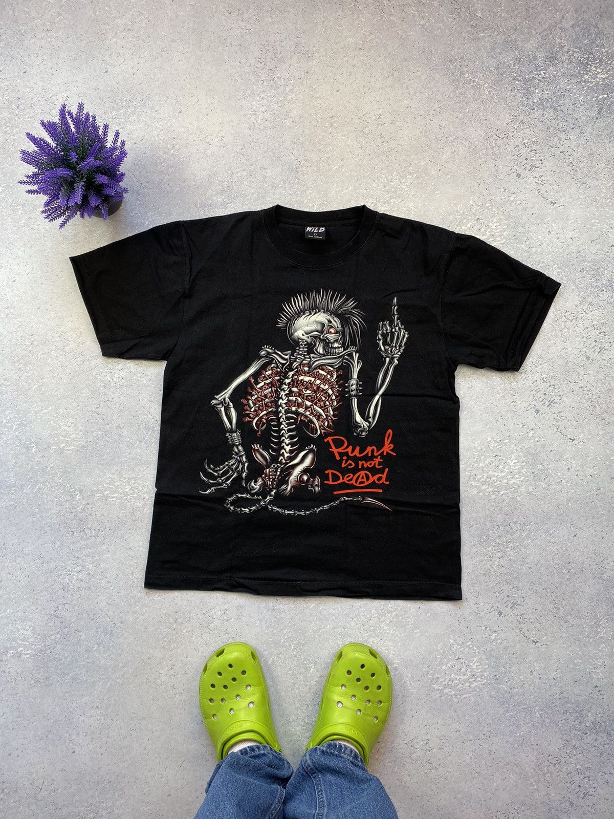 Band Tees Men’s Black T-shirt Punk is not dead Big centre logo large Size US L / EU 52-54 / 3 - 2 Thumbnail